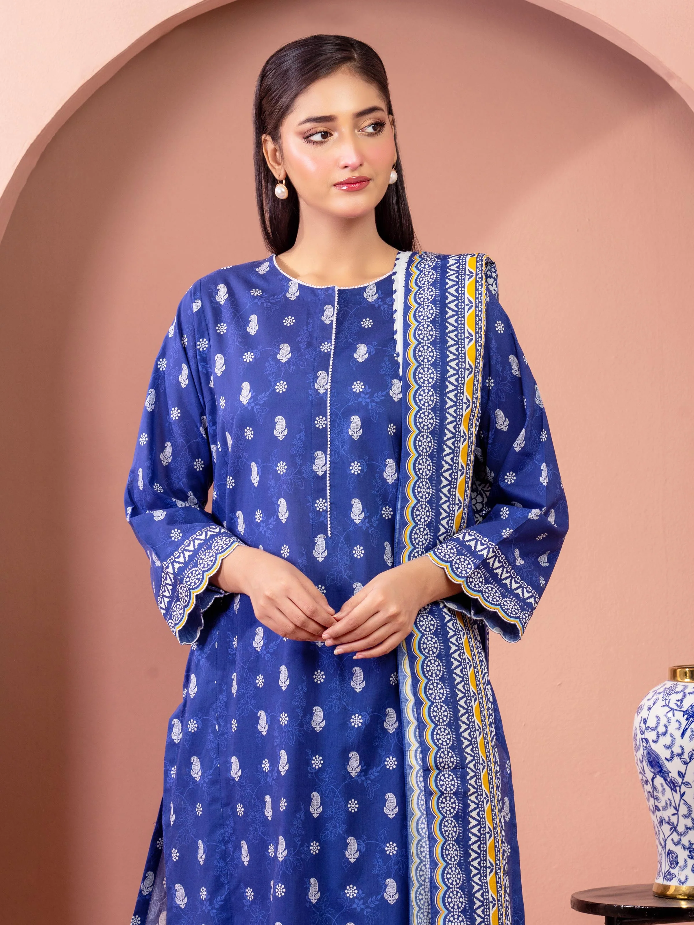 Unstitched Printed Lawn Suit - EWU5A1-35240-3P - Image 3