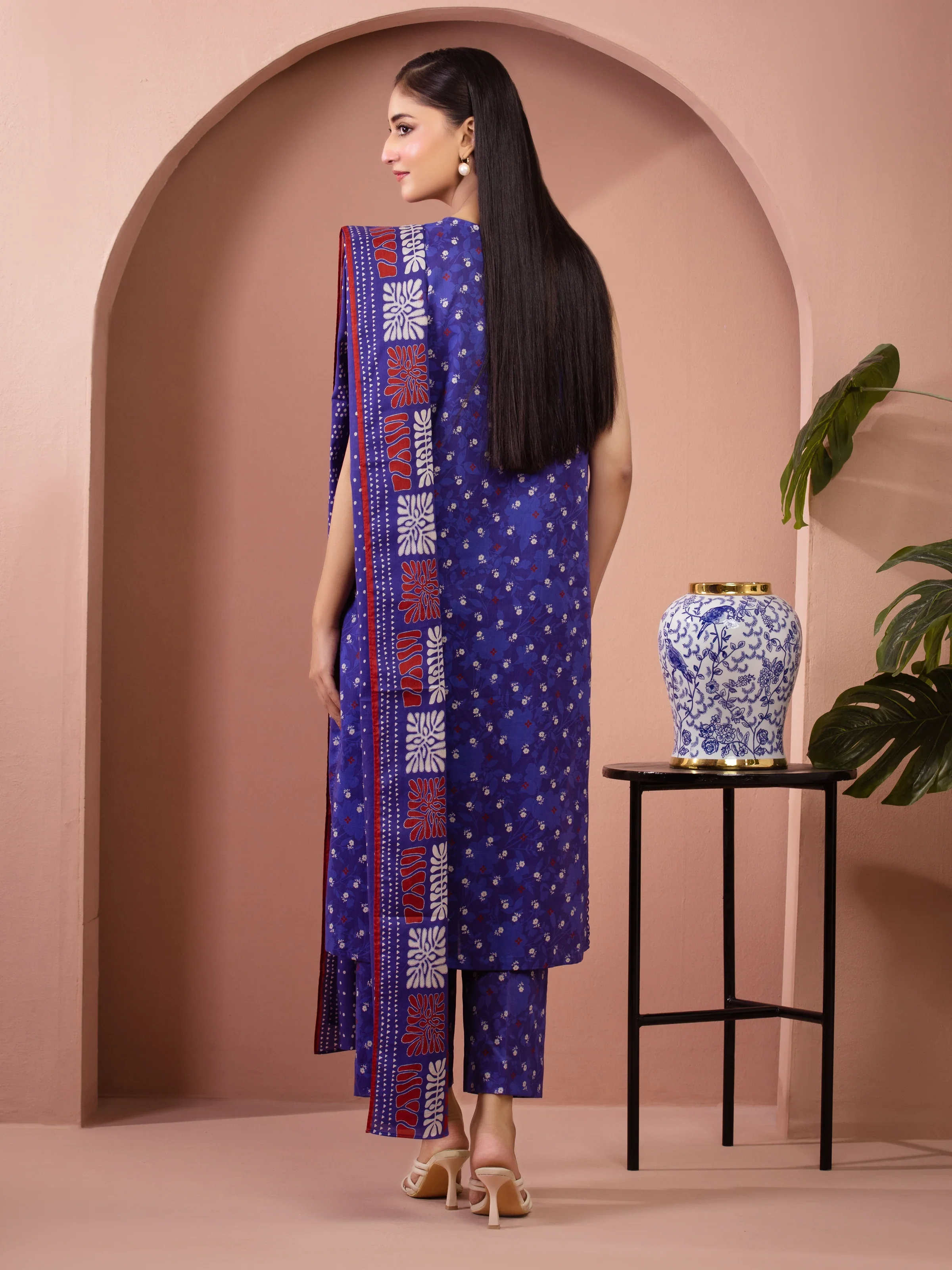 Unstitched Printed Lawn Suit - EWU5A1-35265-3P - Image 4
