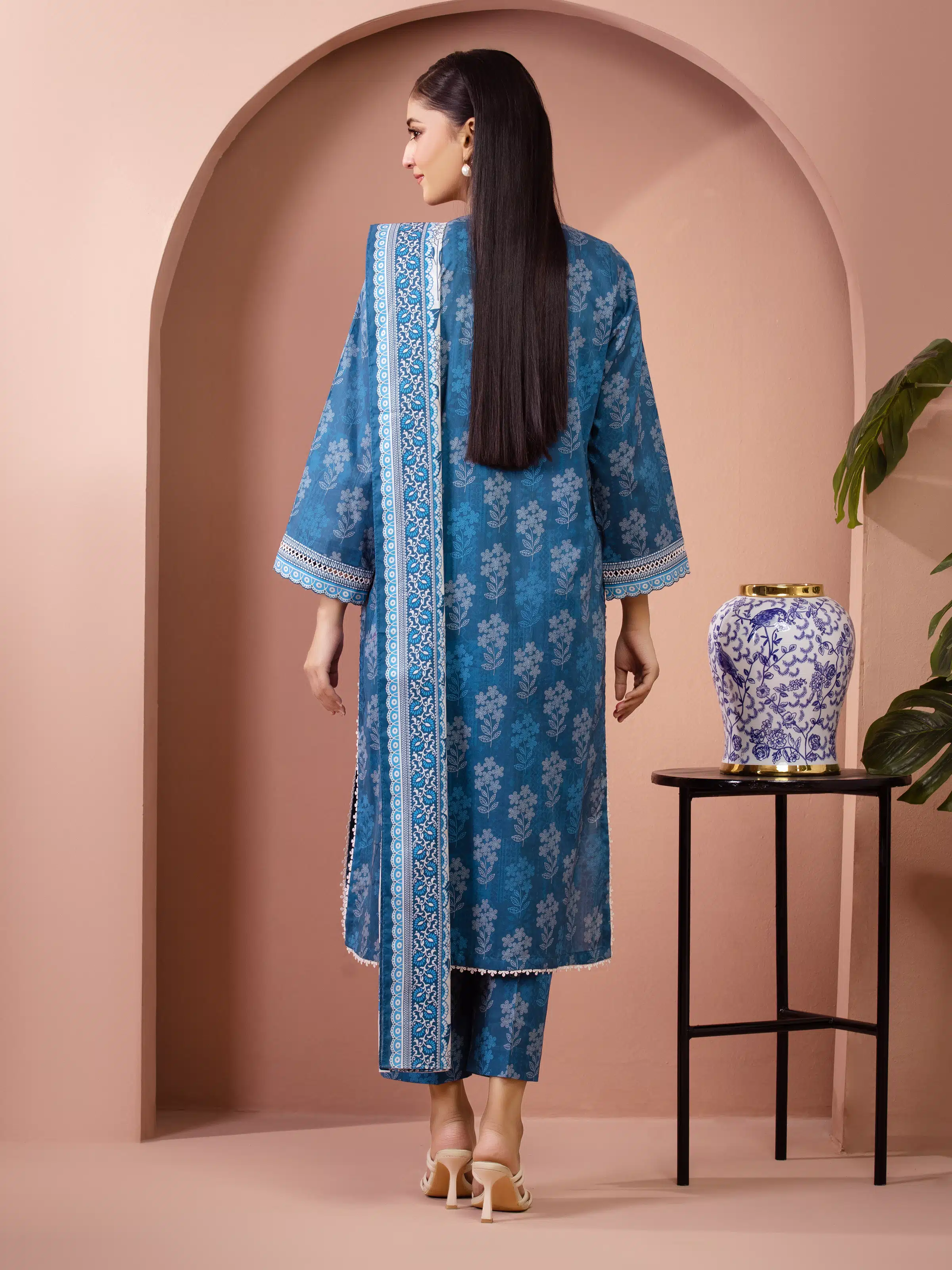 Unstitched Printed Lawn Suit - EWU5A1-35278-3P - Image 5