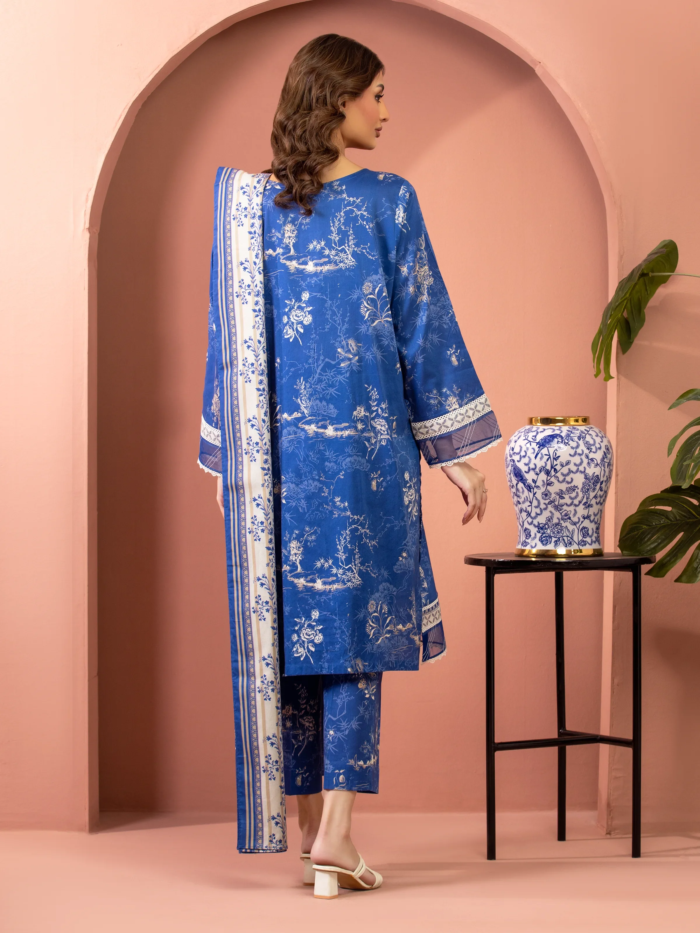 Unstitched Printed Lawn Suit - EWU5A1-35608-3P - Image 2