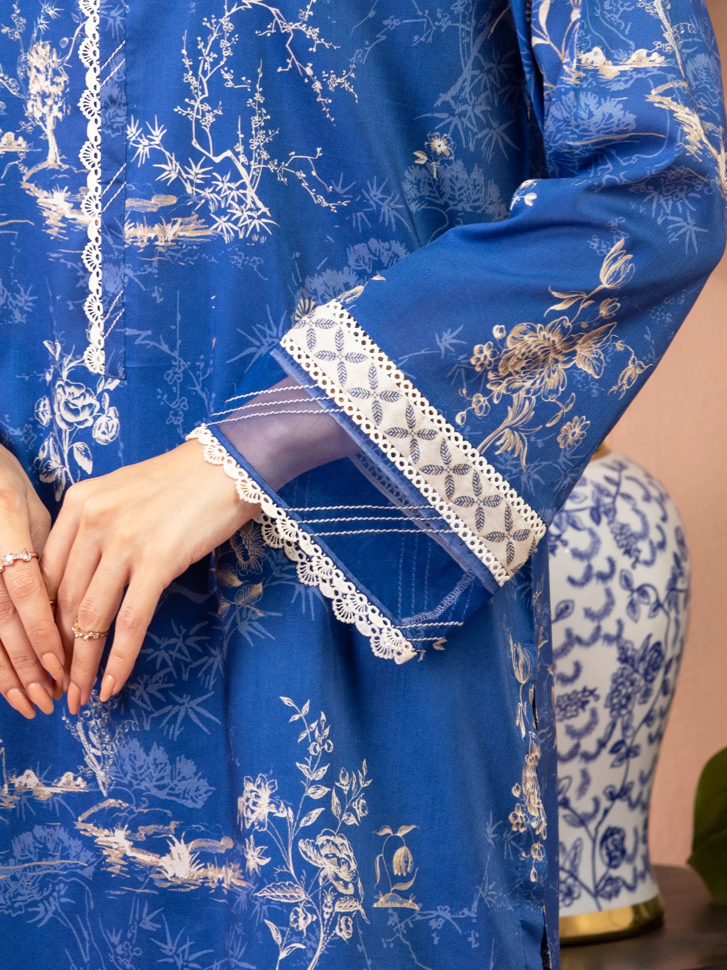 Unstitched Printed Lawn Suit - EWU5A1-35608-3P - Image 4