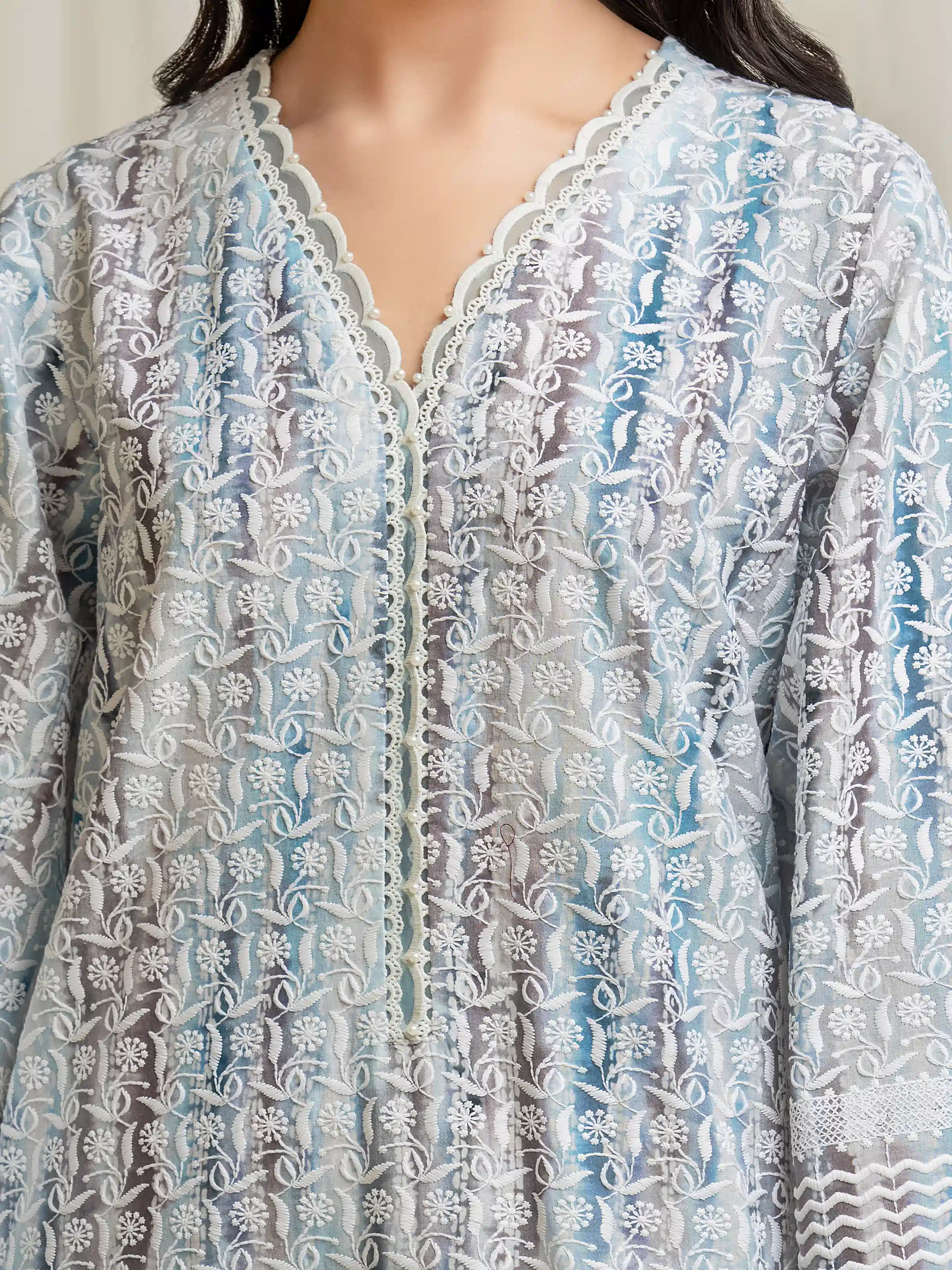 Unstitched Embroidered Cambric Suit - EWU6V2-33505-3P - Image 4