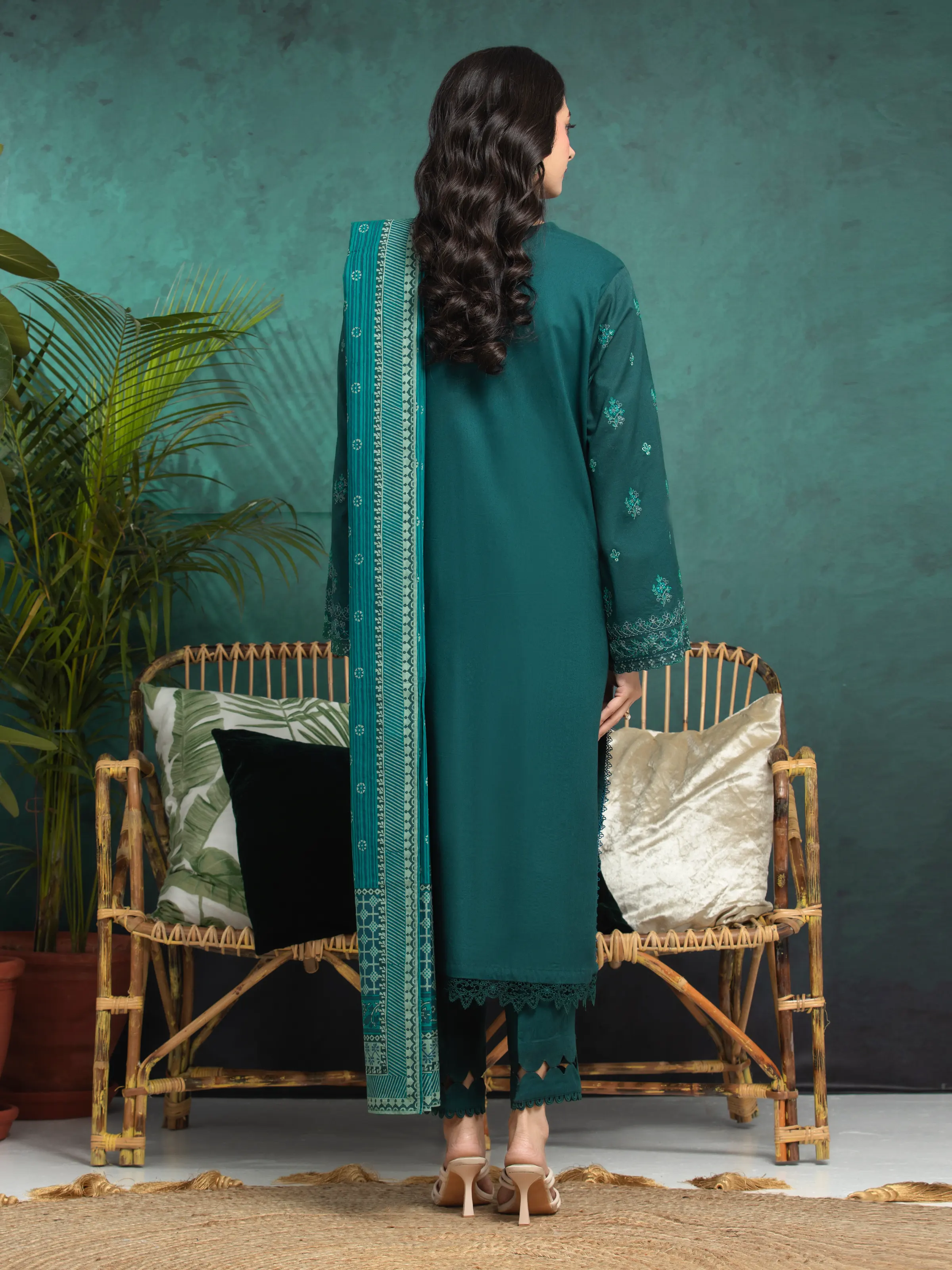 Unstitched Embroidered Cambric Suit - EWU24V2-31008-3P - Image 2