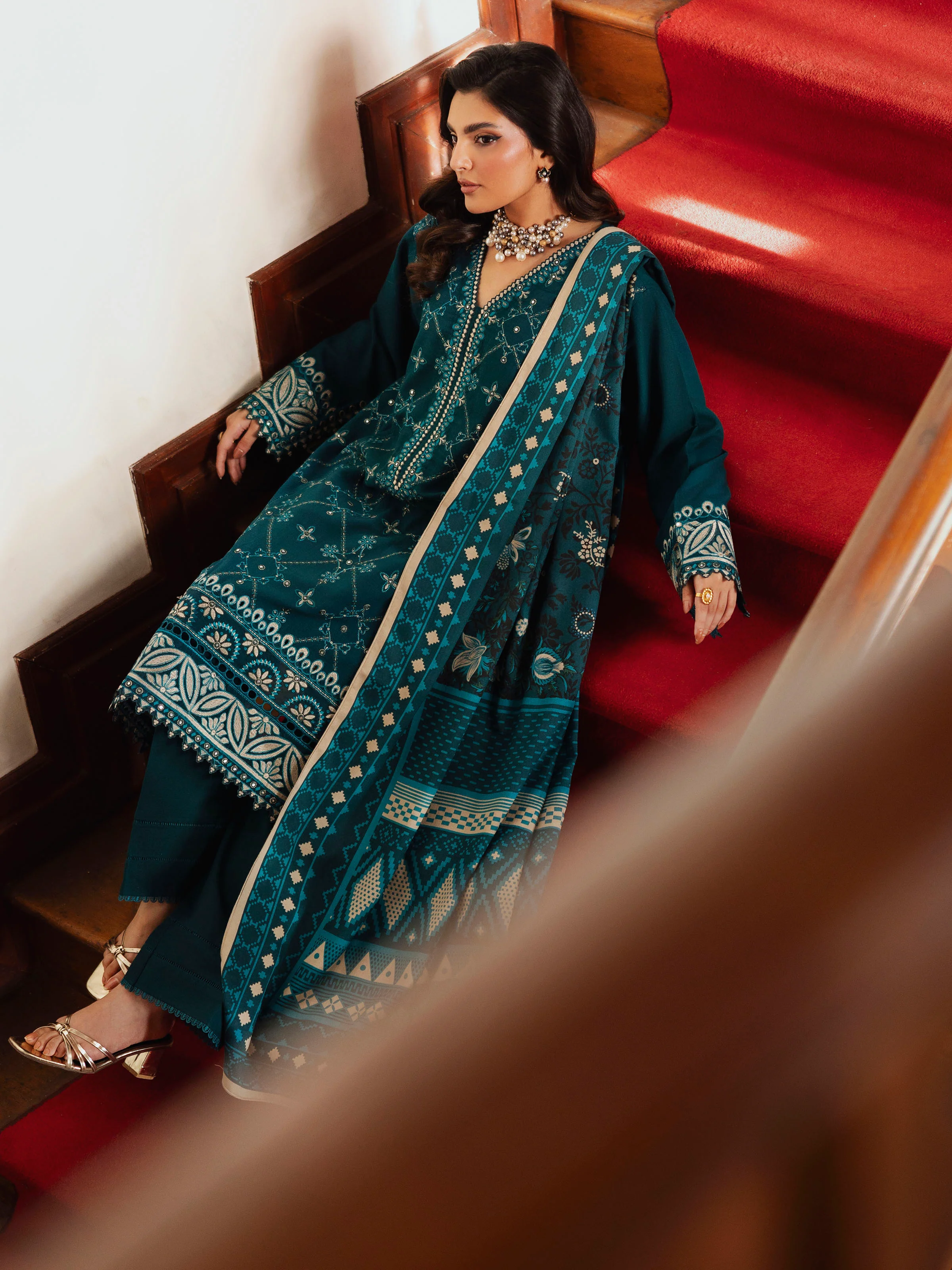 Unstitched Embroidered Khaddar Suit - EWU5V11-32010-3P - Image 2