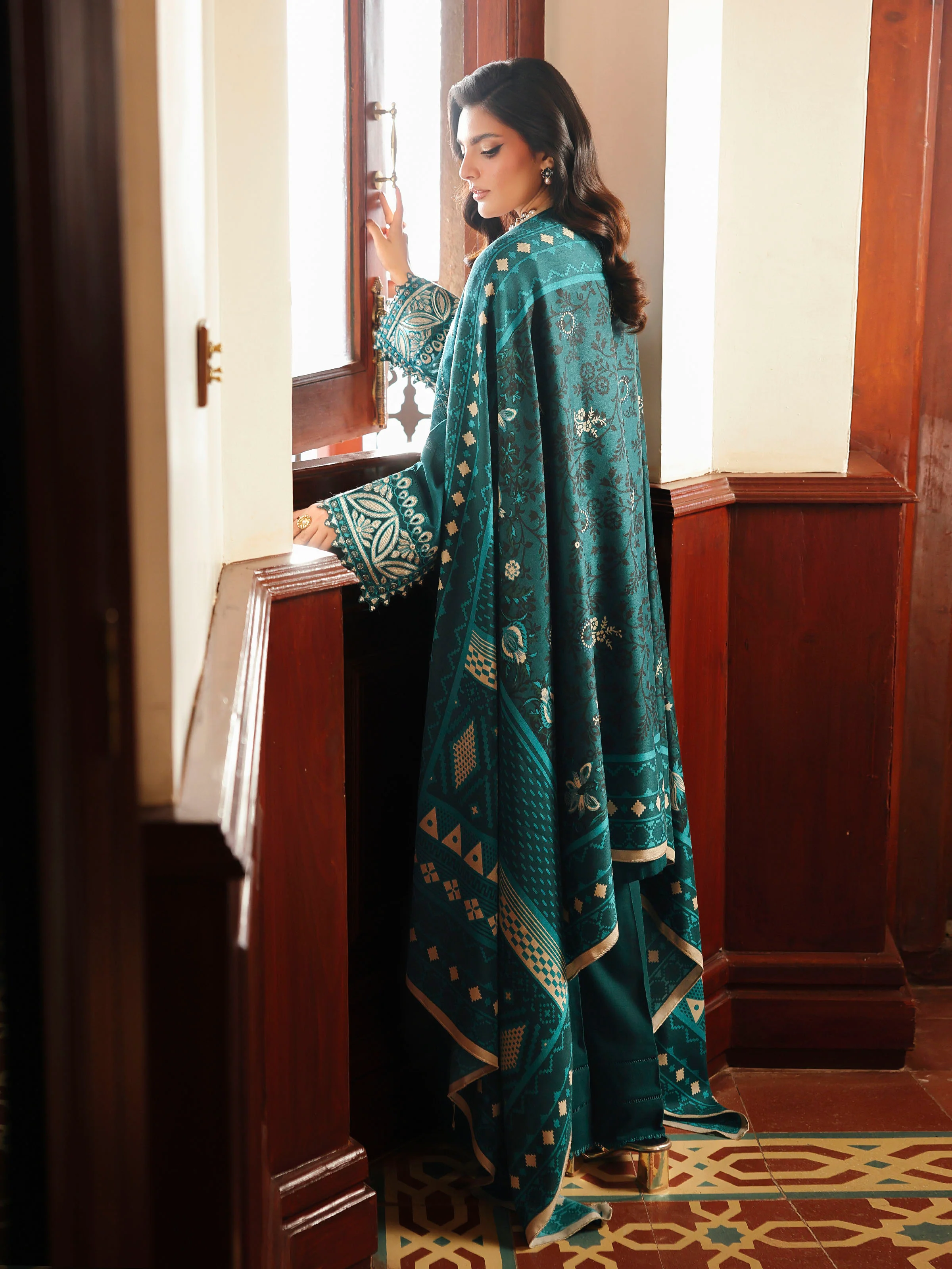 Unstitched Embroidered Khaddar Suit - EWU5V11-32010-3P - Image 6