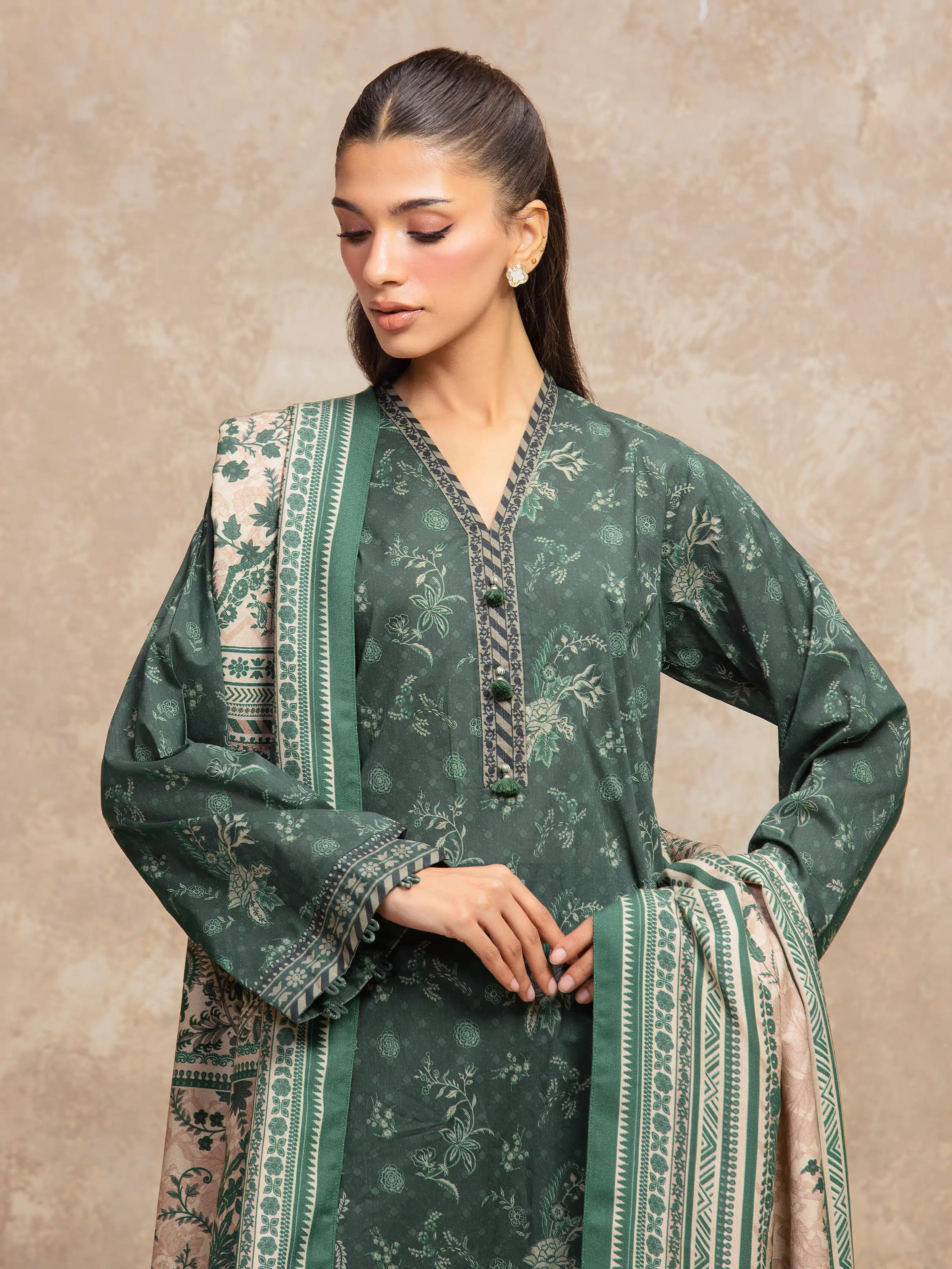 Unstitched Printed Khaddar Suit - EWU5M3-030-3P - Image 2