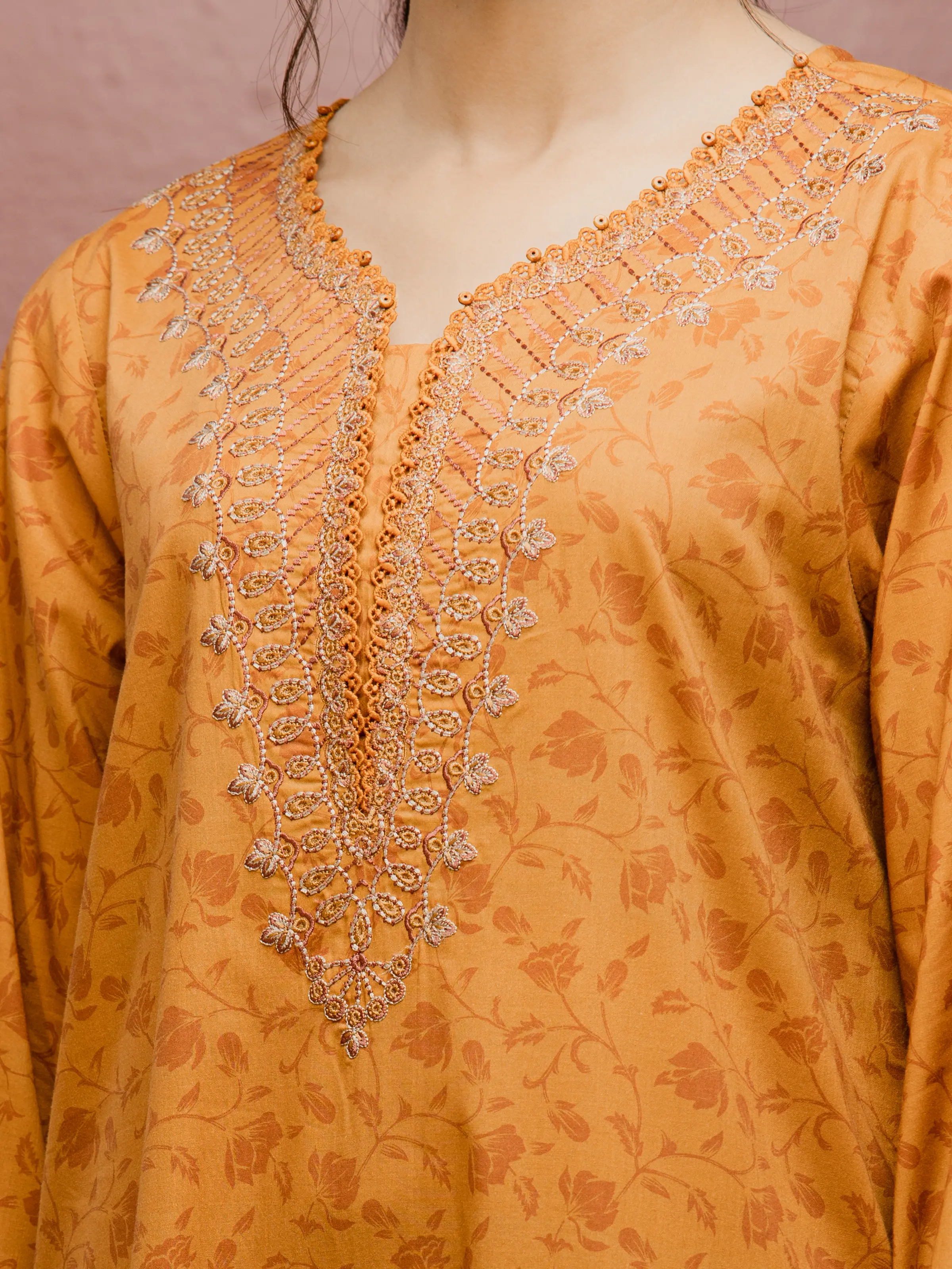 Unstitched Embroidered Cambric Suit - EWU5V2-31056-3P - Image 3