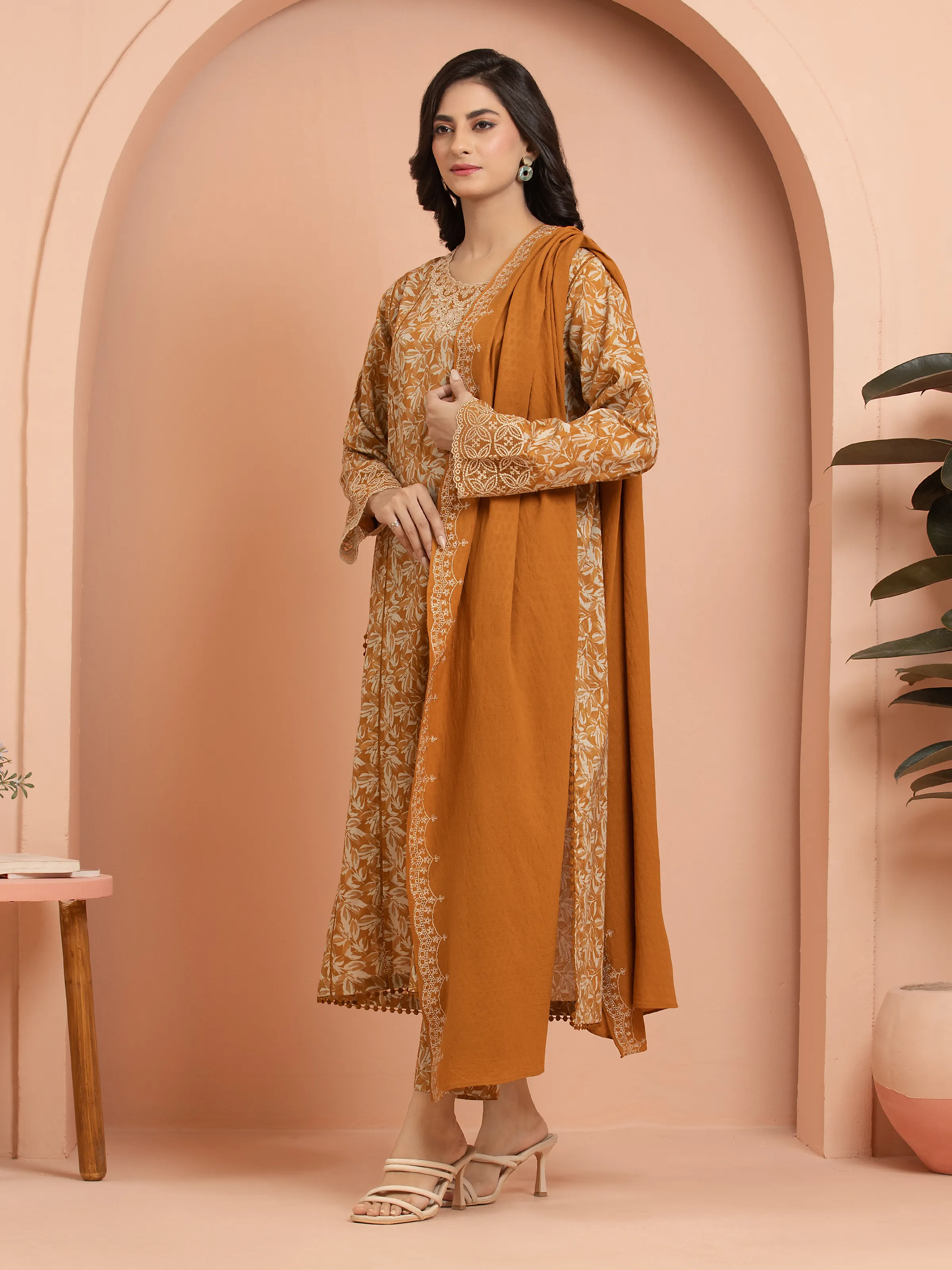 Unstitched Embroidered Khaddar Suit - EWU24V11-30198-3P - Image 3