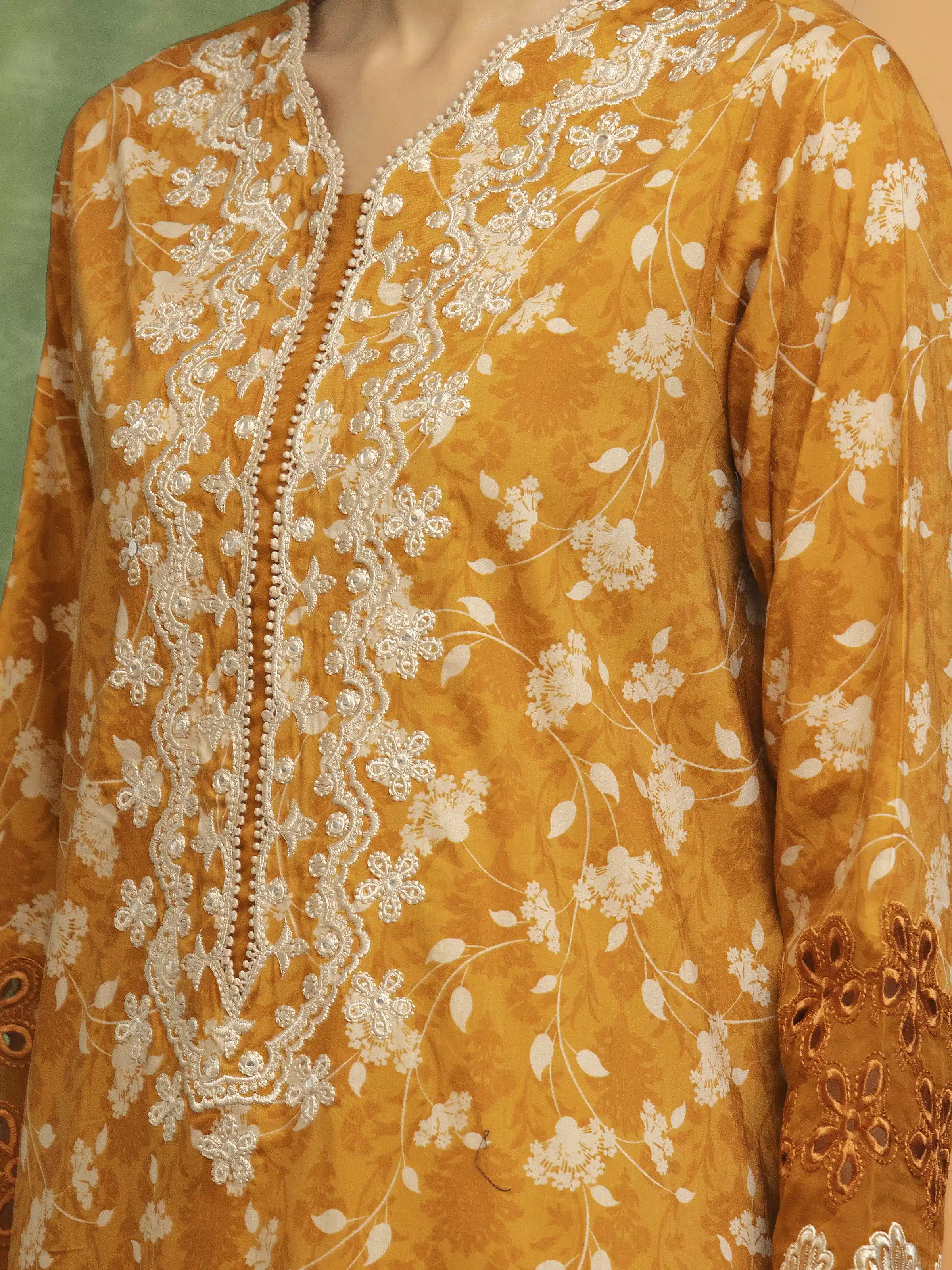 Unstitched Embroidered Lawn Suit - EWU5V1-31405-3P - Image 2