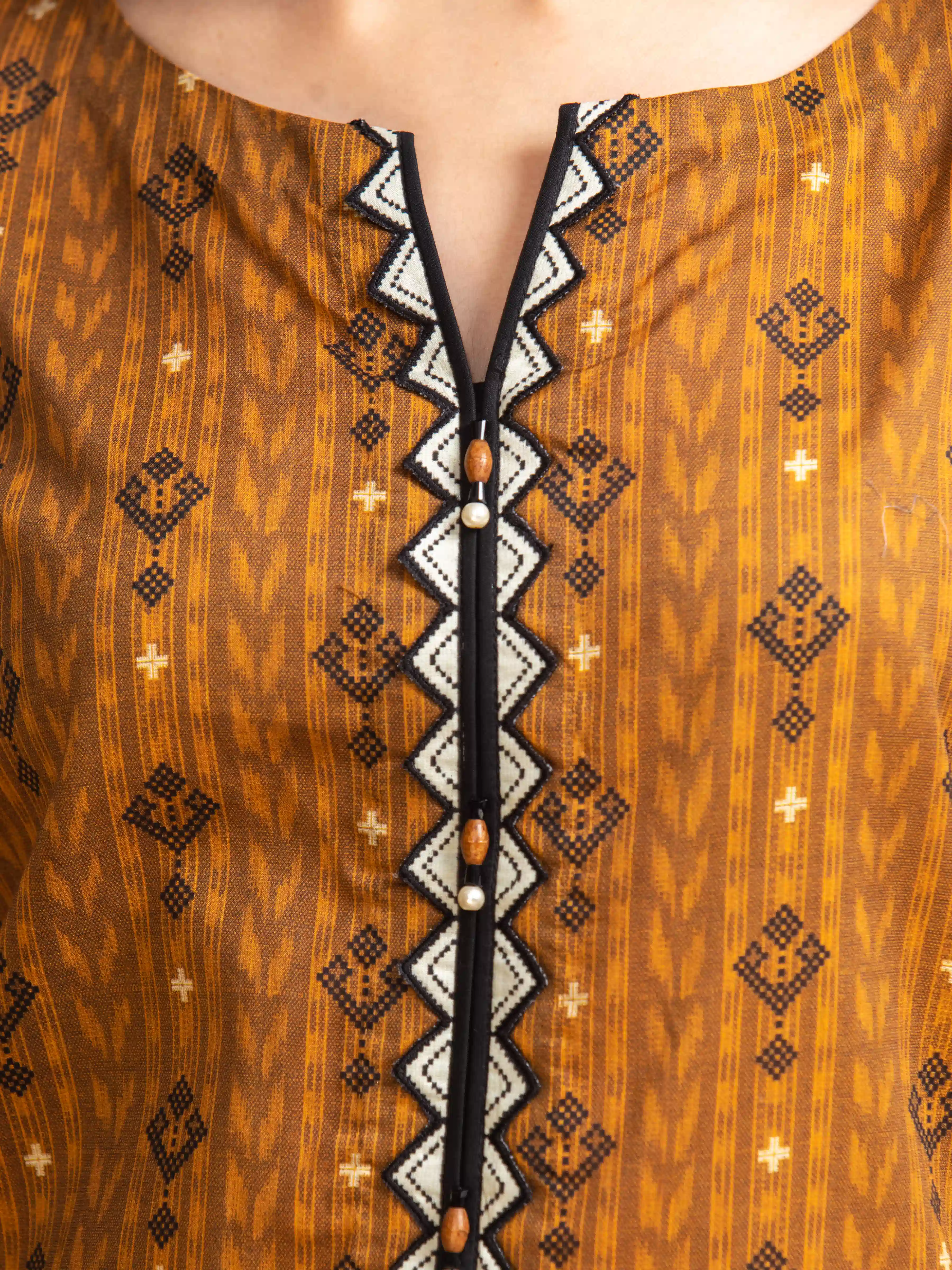 Unstitched Printed Khaddar Shirt - EWU24A3-27142S - Image 2