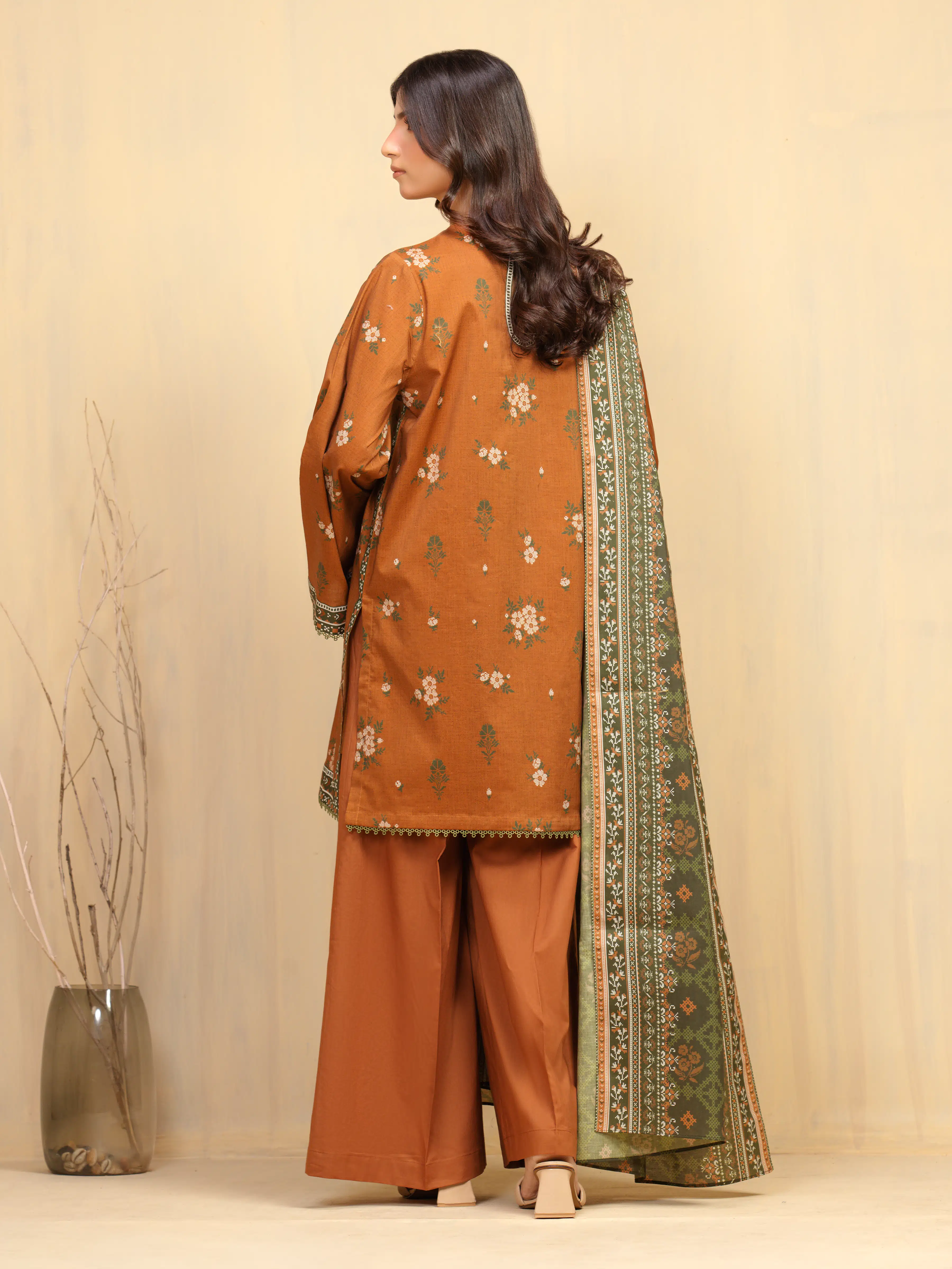 Unstitched Printed Khaddar Suit - EWU5A3-36010-3P - Image 5