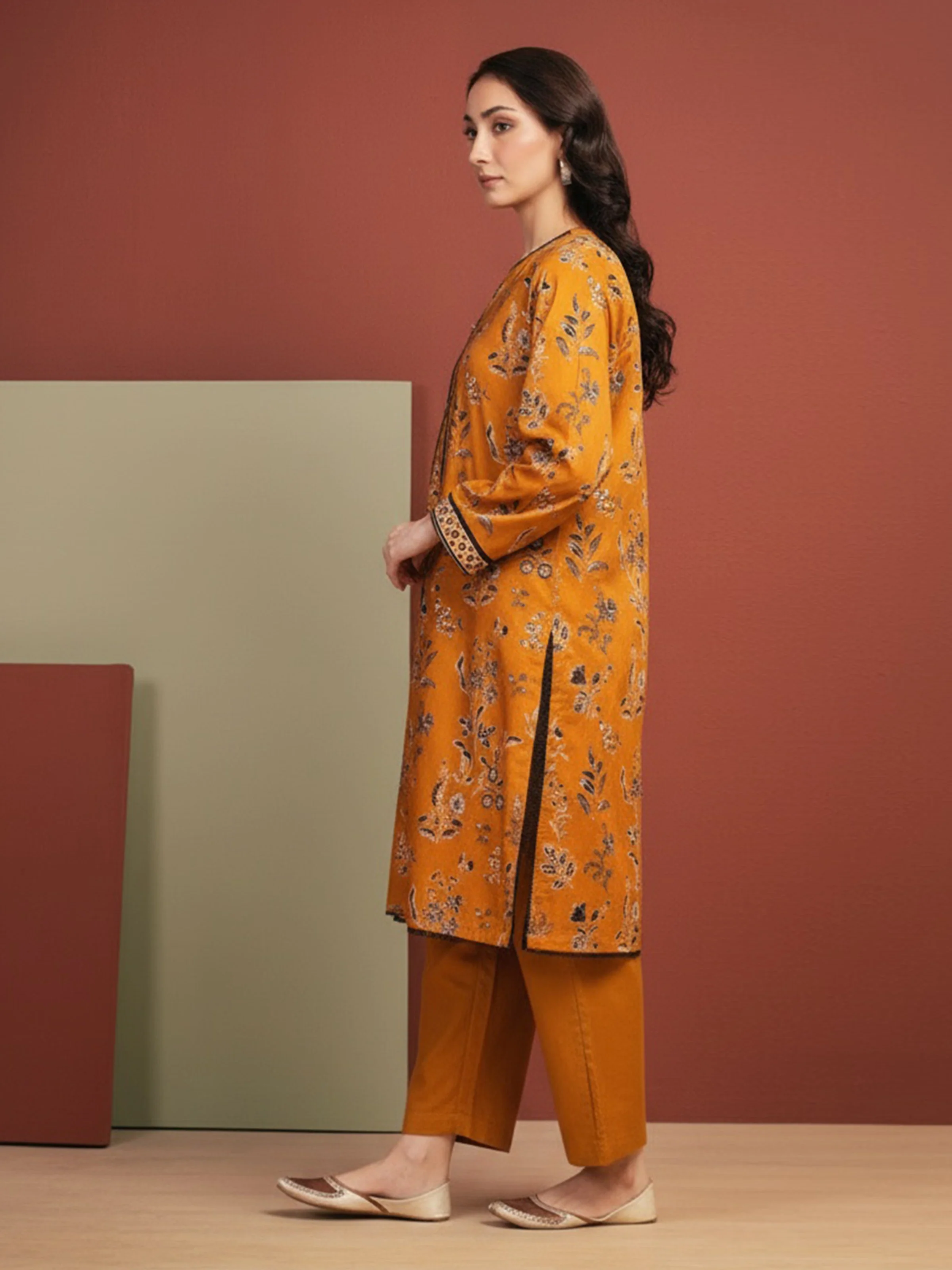 Unstitched Printed Lawn Shirt - EWU5A1-35320S - Image 5
