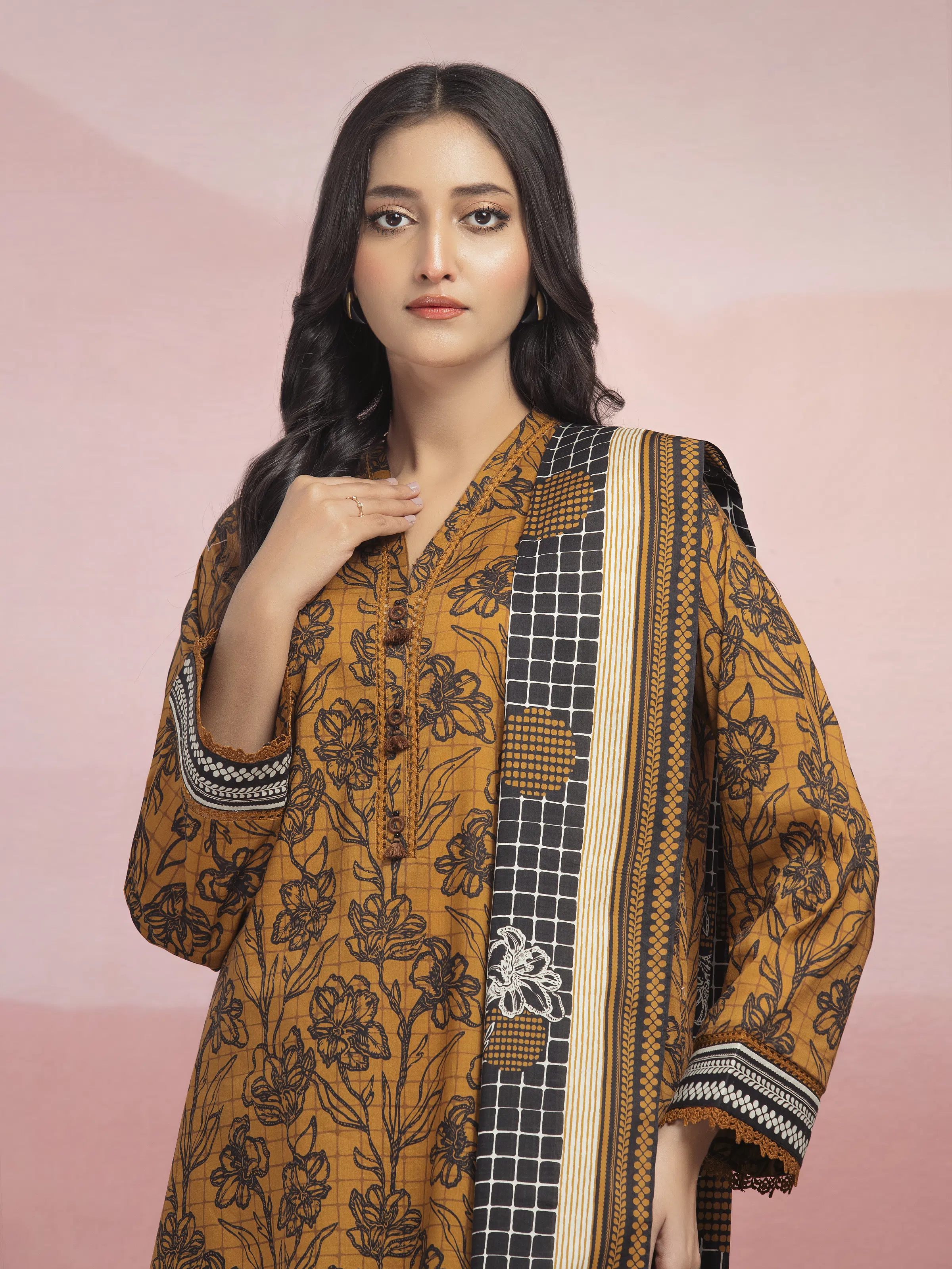 Unstitched Printed Lawn Suit - EWU5A1-35134-3P - Image 4