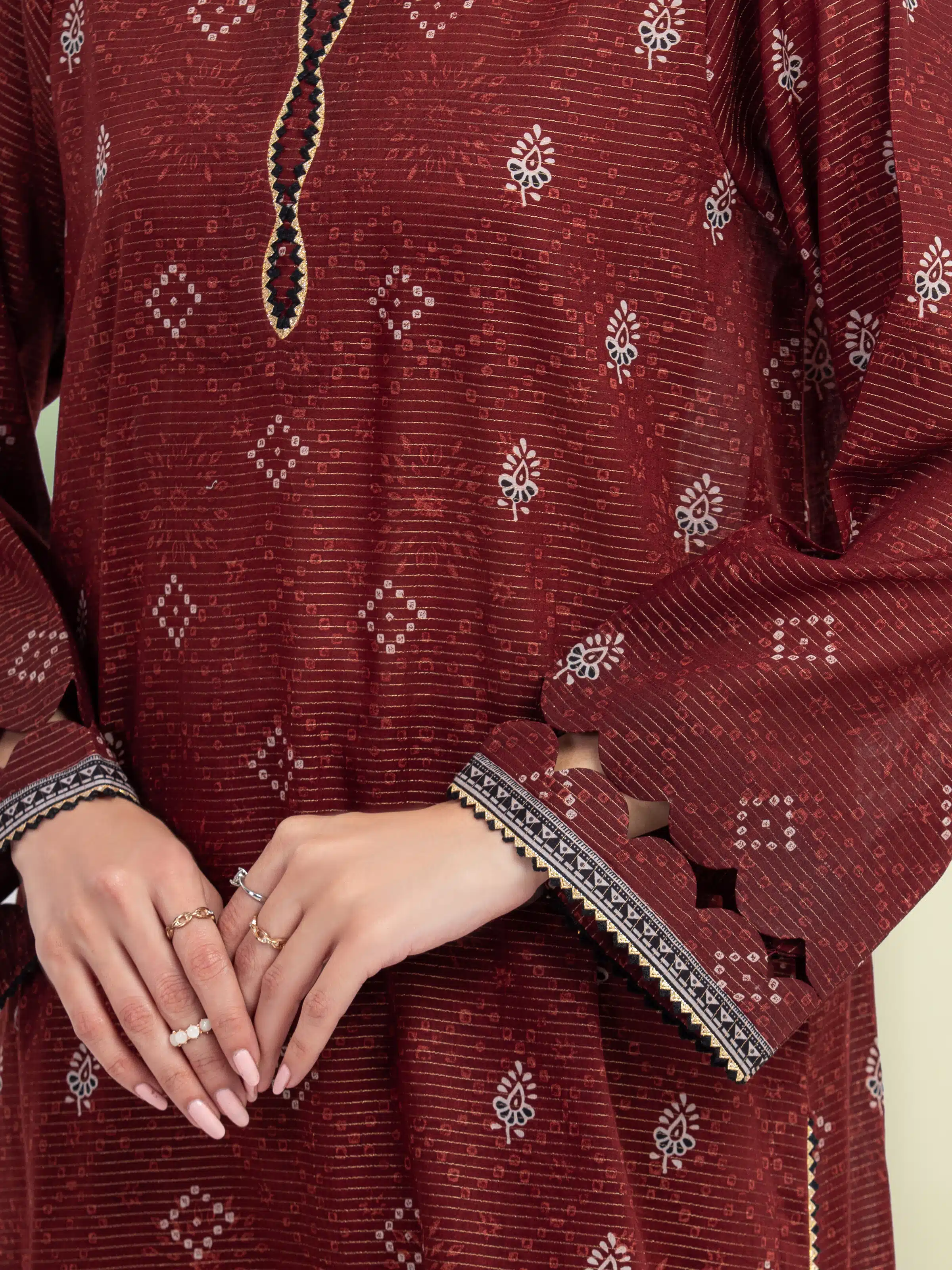 Unstitched Printed Zari Lawn Suit - EWU5M6-023-3P - Image 4