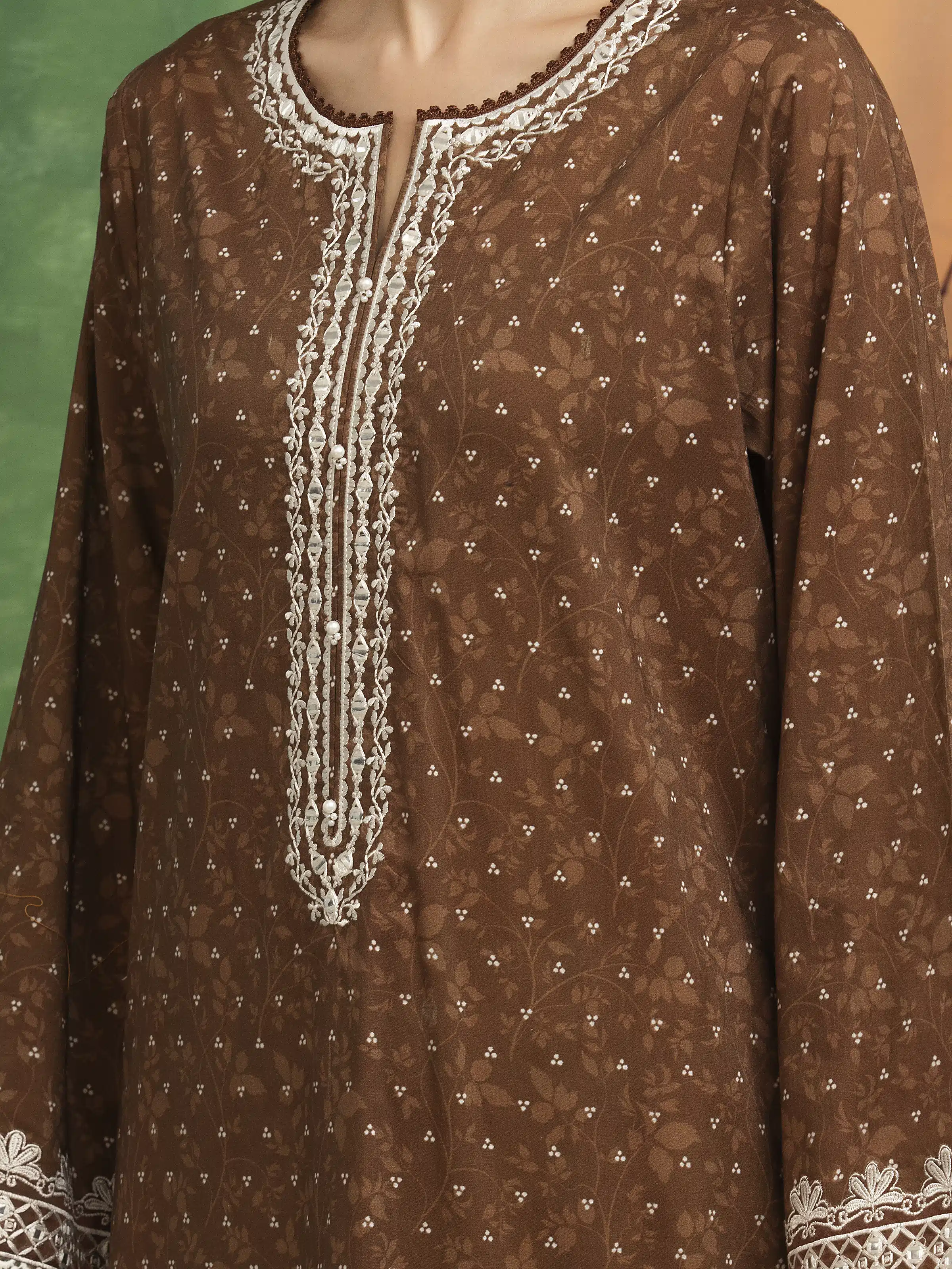Unstitched Embroidered Lawn Shirt Trouser - EWU5V1-31466ST - Image 4