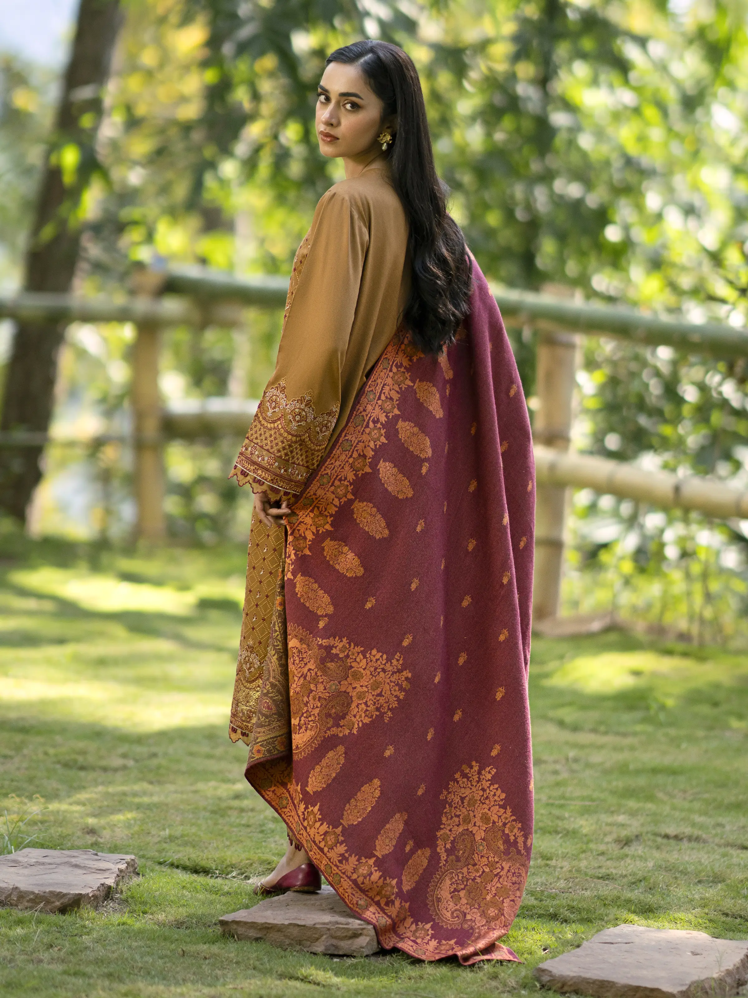 Unstitched Embroidered Marina Twill Suit - EWU24V14-30212-3P - Image 6