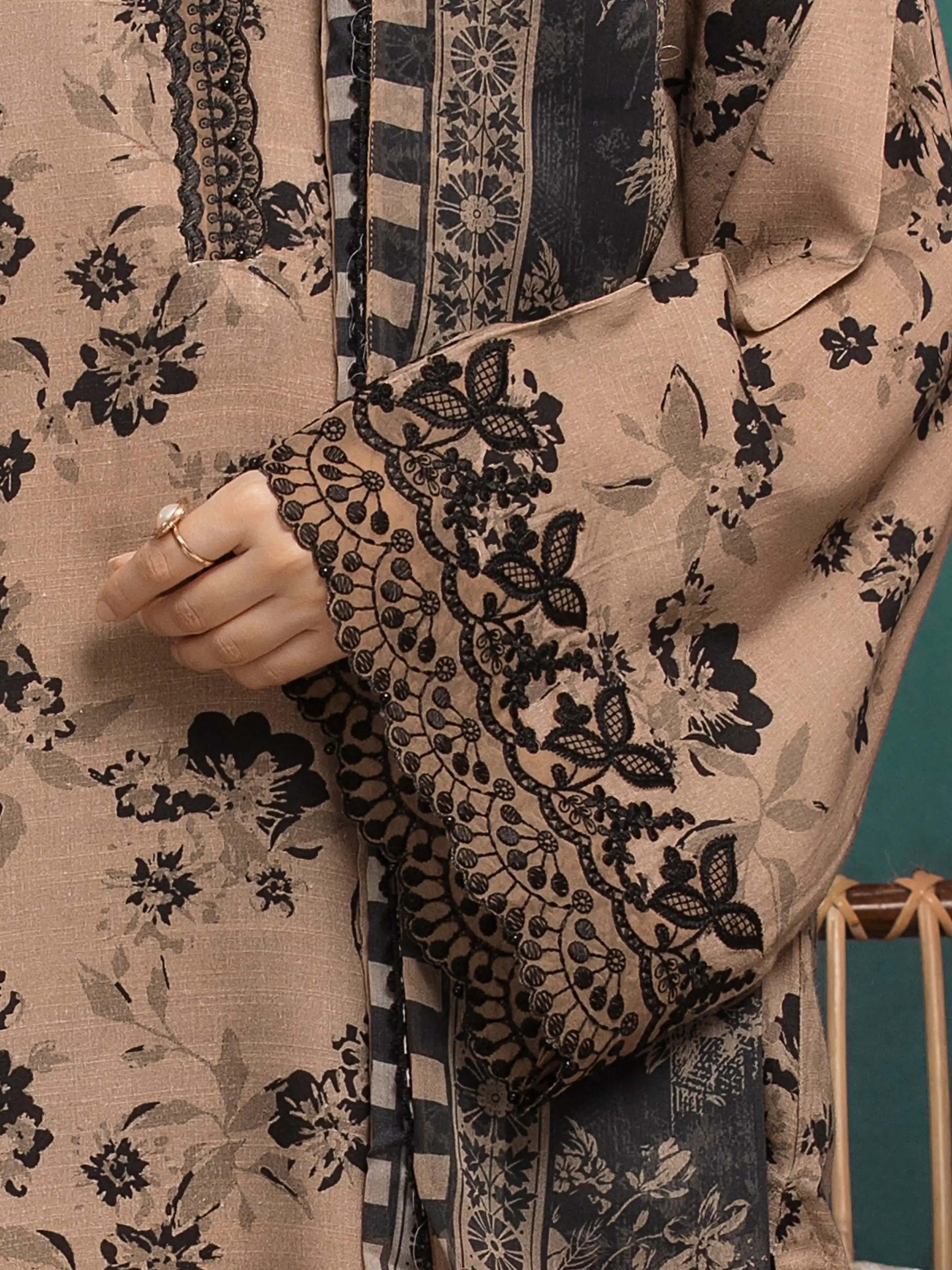 Unstitched Embroidered Raw Silk Suit - EWU5V16-30375-3P - Image 5