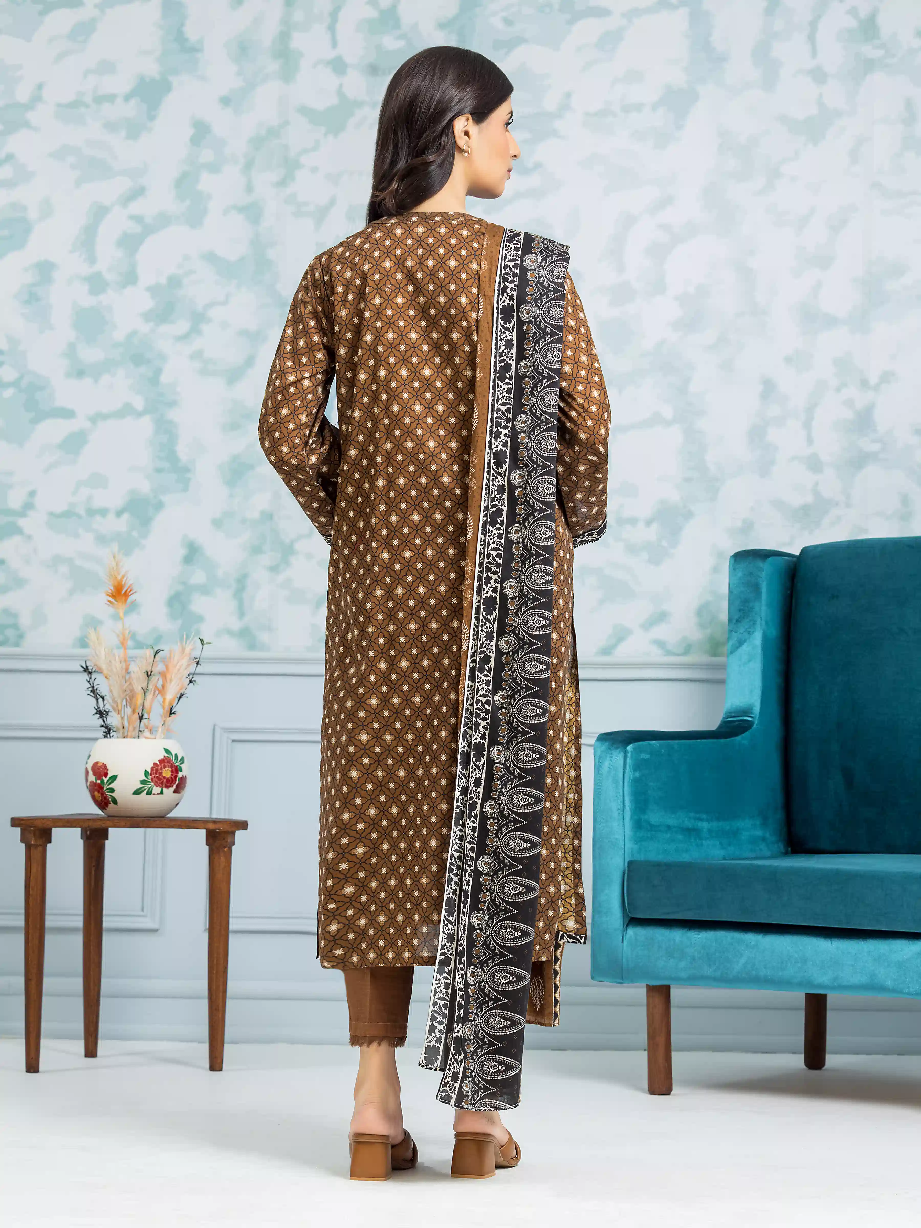 Unstitched Printed Khaddar Suit - EWU24A3-28114-3P - Image 3