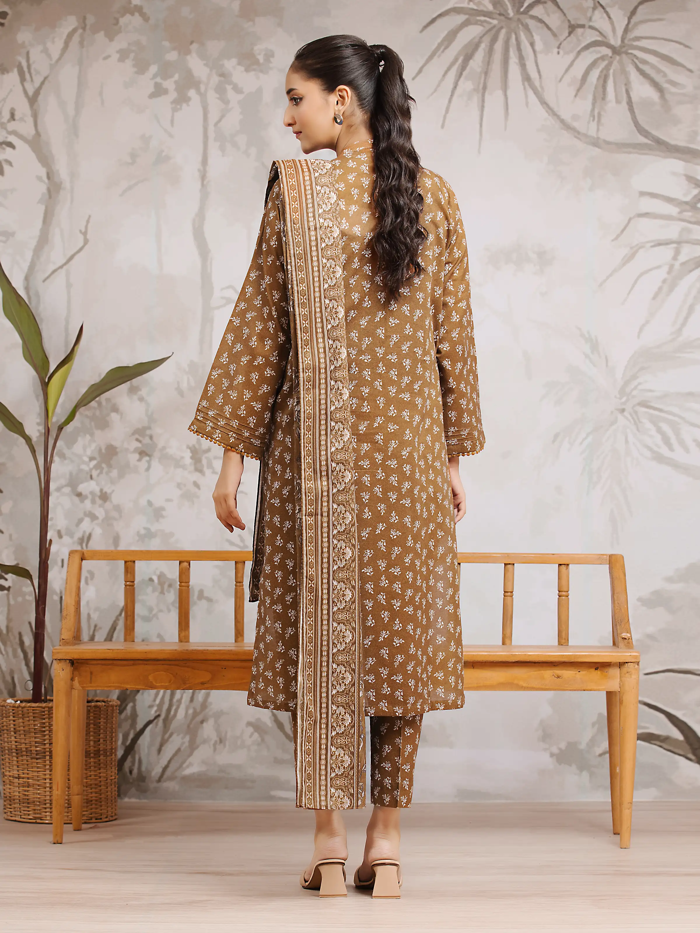 Unstitched Printed Khaddar Suit - EWU24A3-29589-3P - Image 2