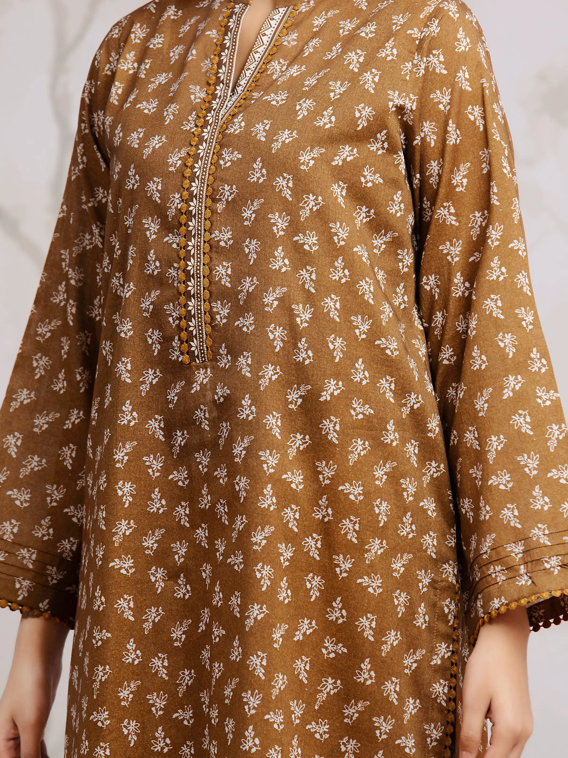 Unstitched Printed Khaddar Suit - EWU24A3-29589-3P - Image 4