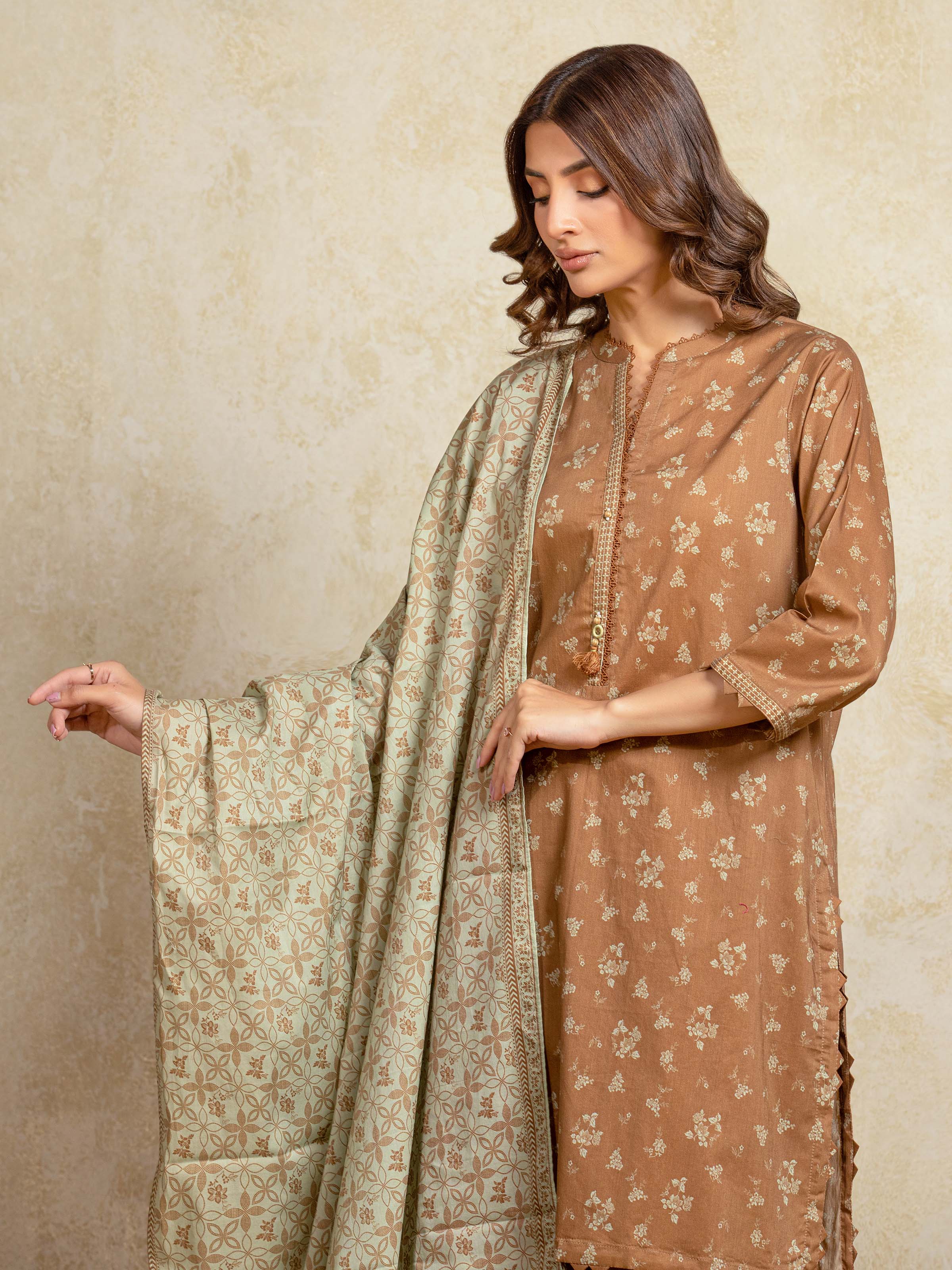 Unstitched Printed Khaddar Suit - EWU5A3-35908-3P - Image 2