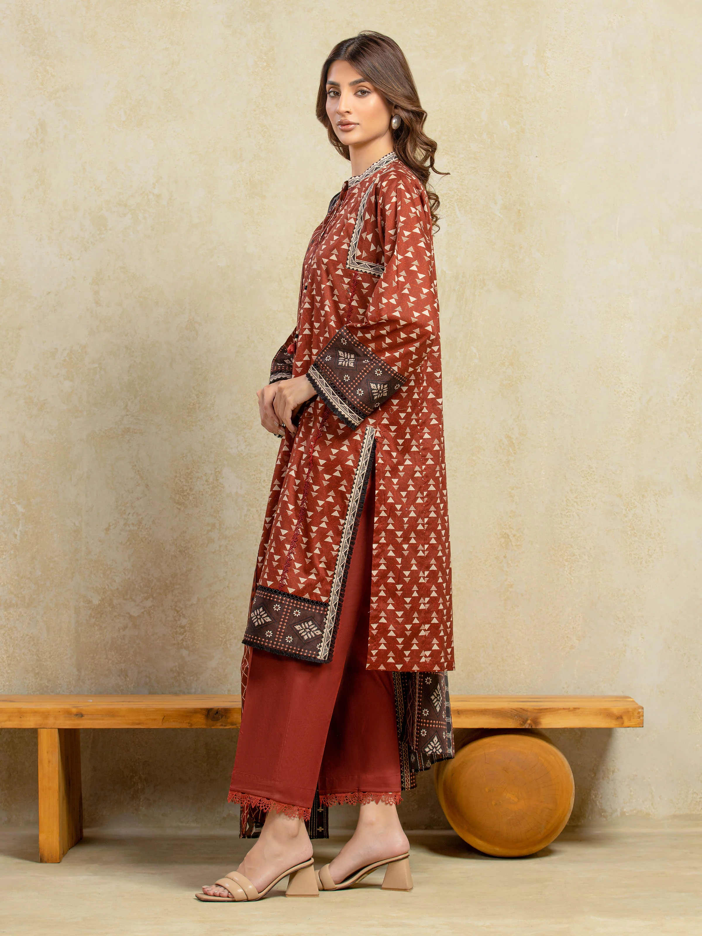 Unstitched Printed Khaddar Suit - EWU5A3-35929-3P - Image 5