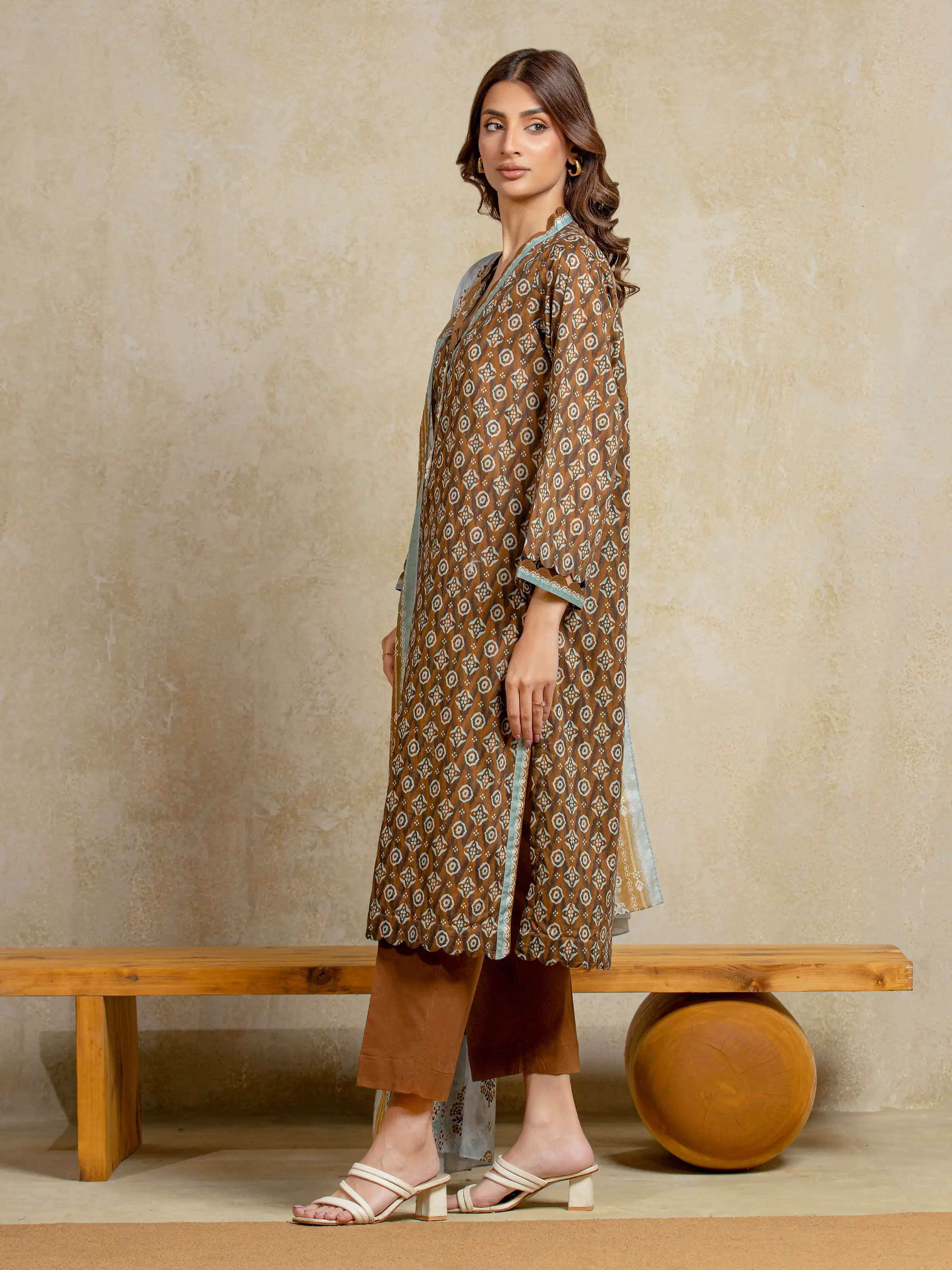 Unstitched Printed Khaddar Suit - EWU5A3-35967-3P - Image 5