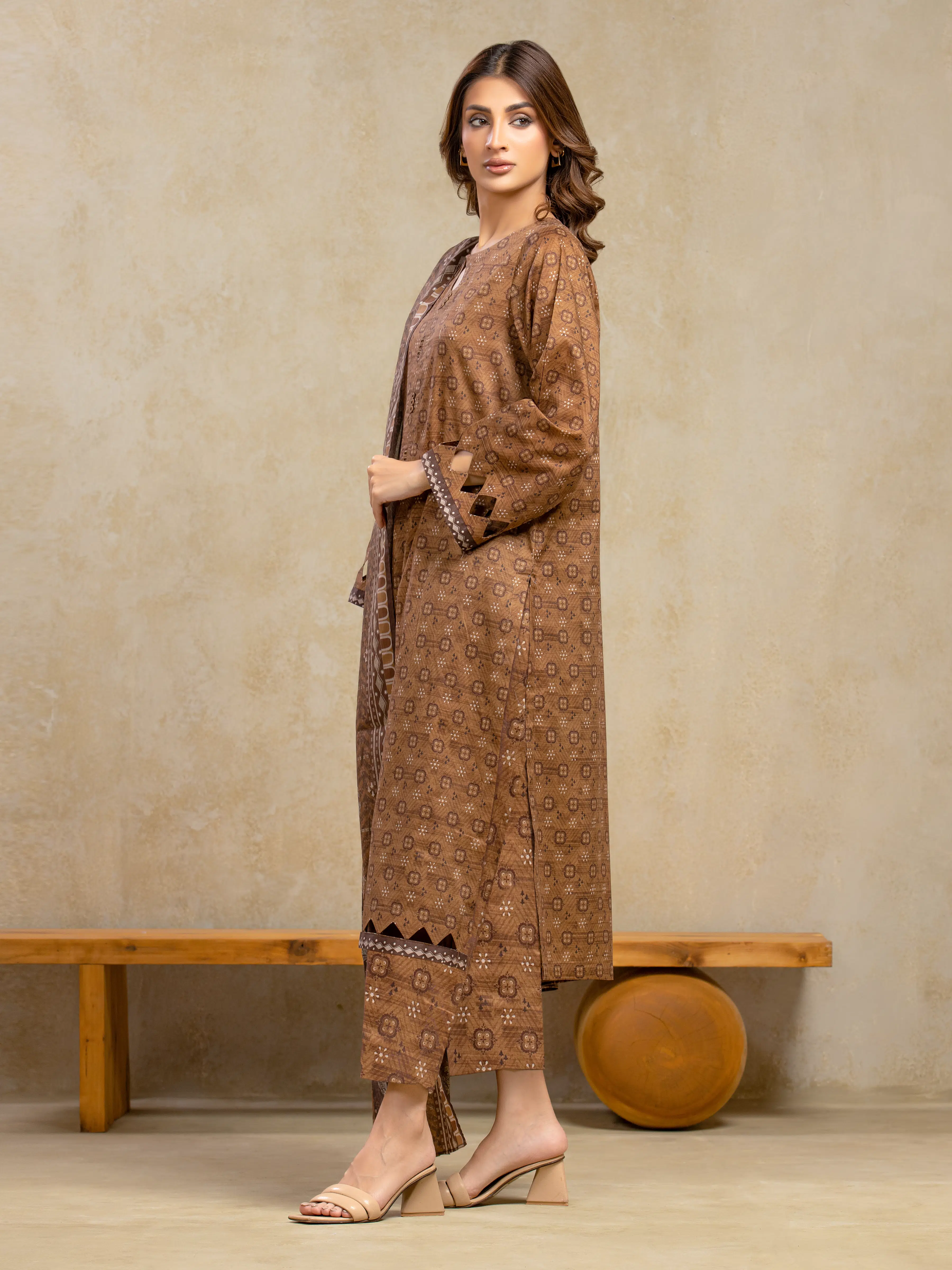 Unstitched Printed Khaddar Suit - EWU5A3-36099-3P - Image 5