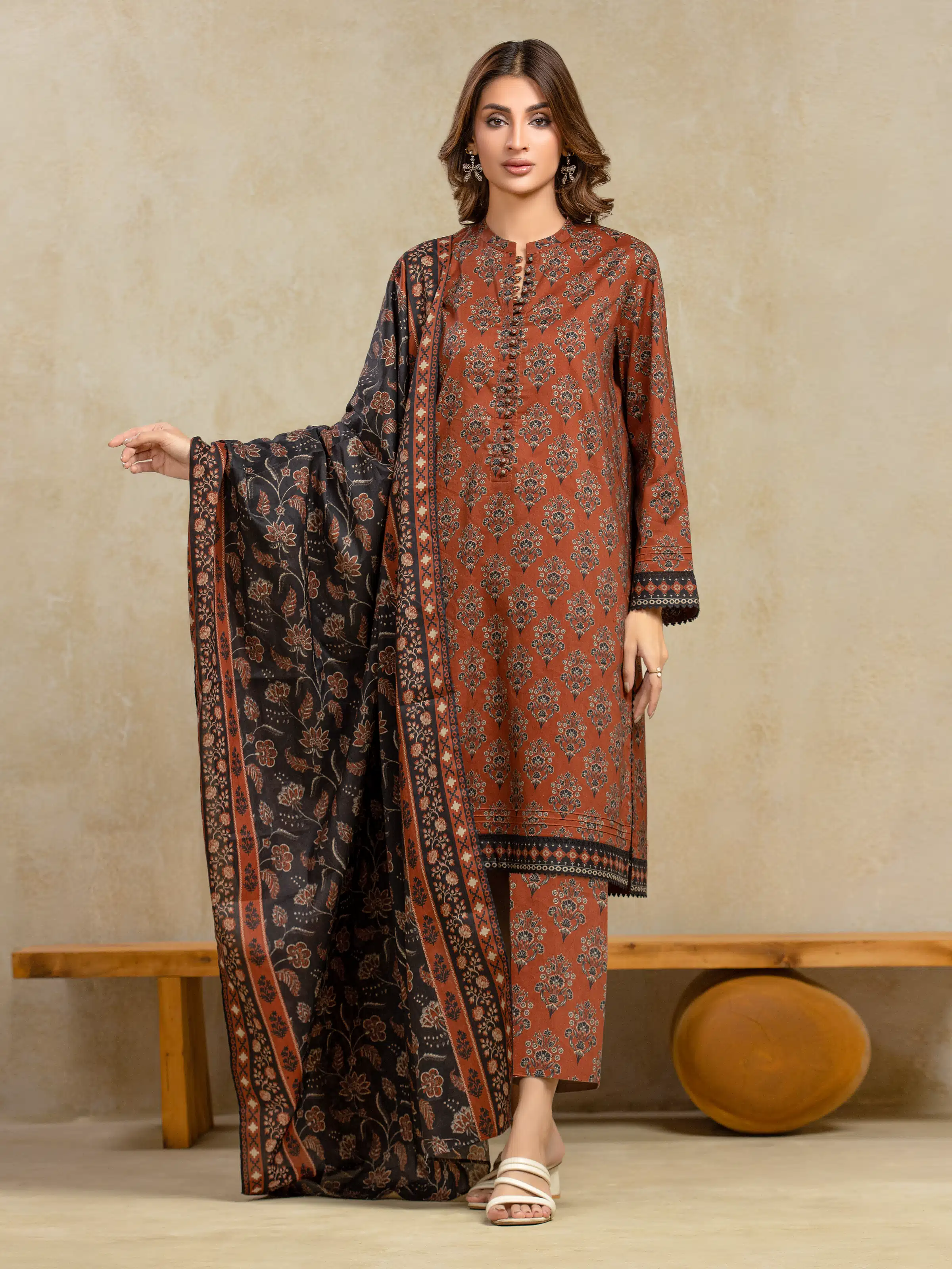 Unstitched Printed Khaddar Suit - EWU5A3-36117-3P