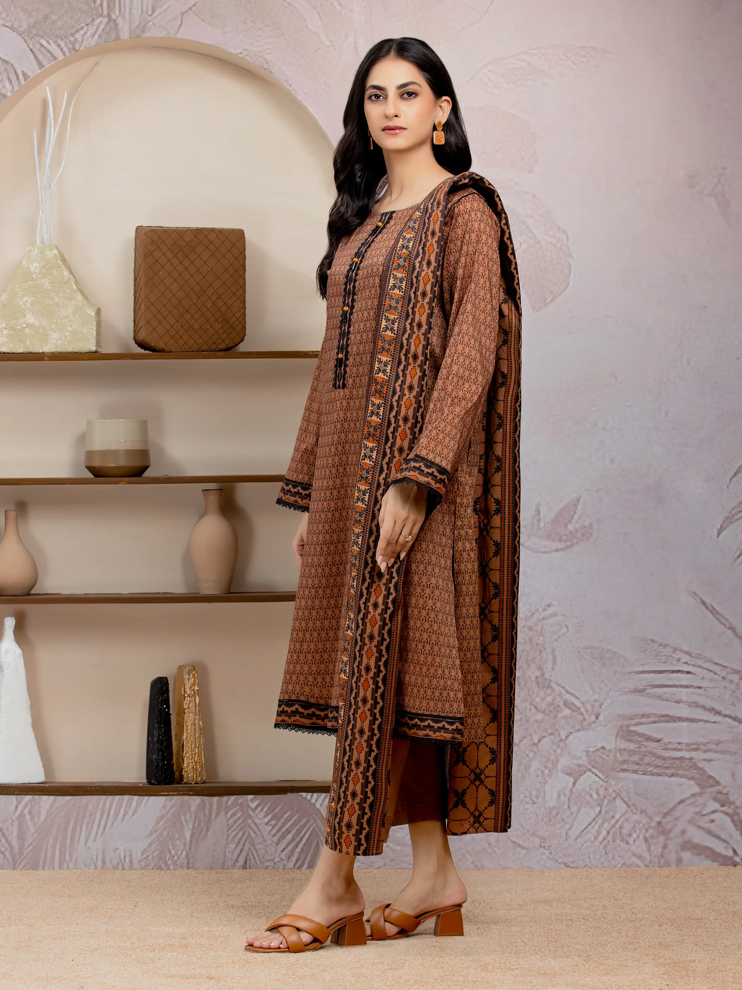 Unstitched Printed Lawn Suit - EWU5A1-35212-3P - Image 3