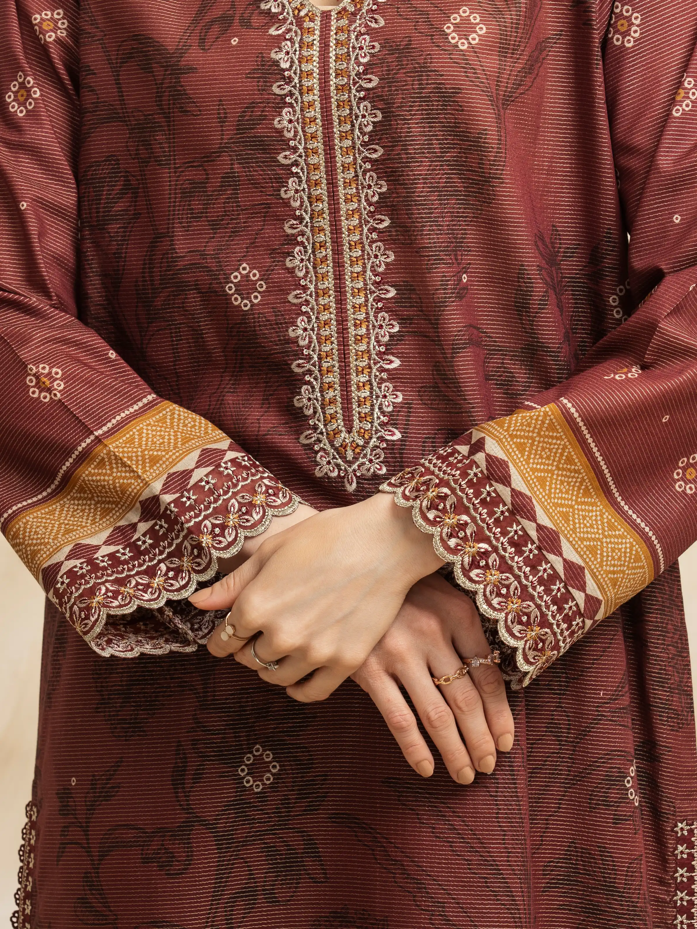 Unstitched Embroidered Lawn Suit - EWU5V1-31192-3P - Image 6