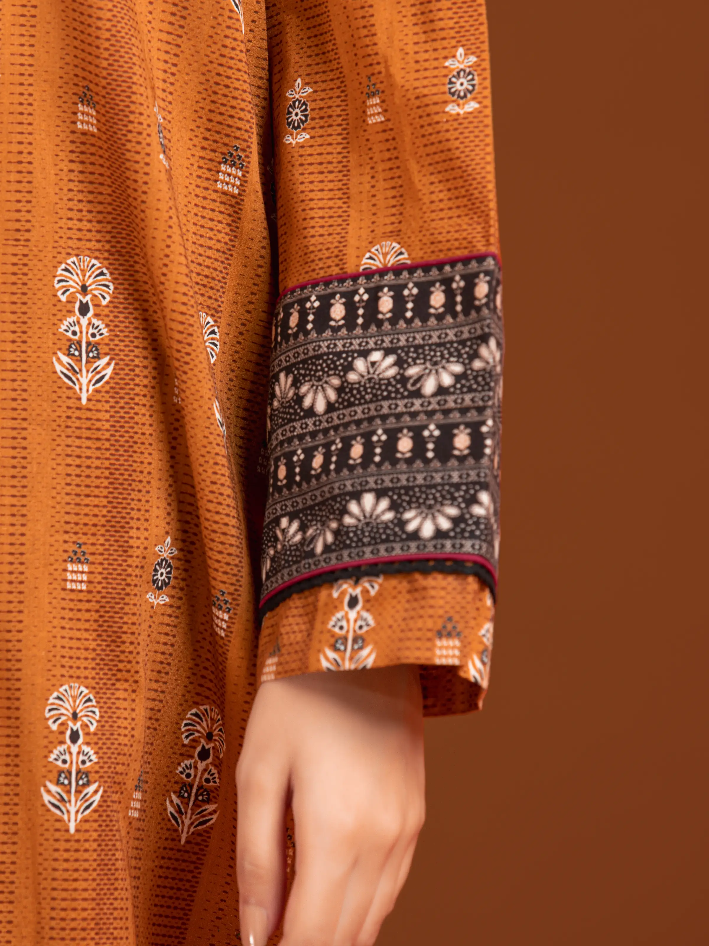 Unstitched Printed Khaddar Suit - EWU24A3-27141-3P - Image 6