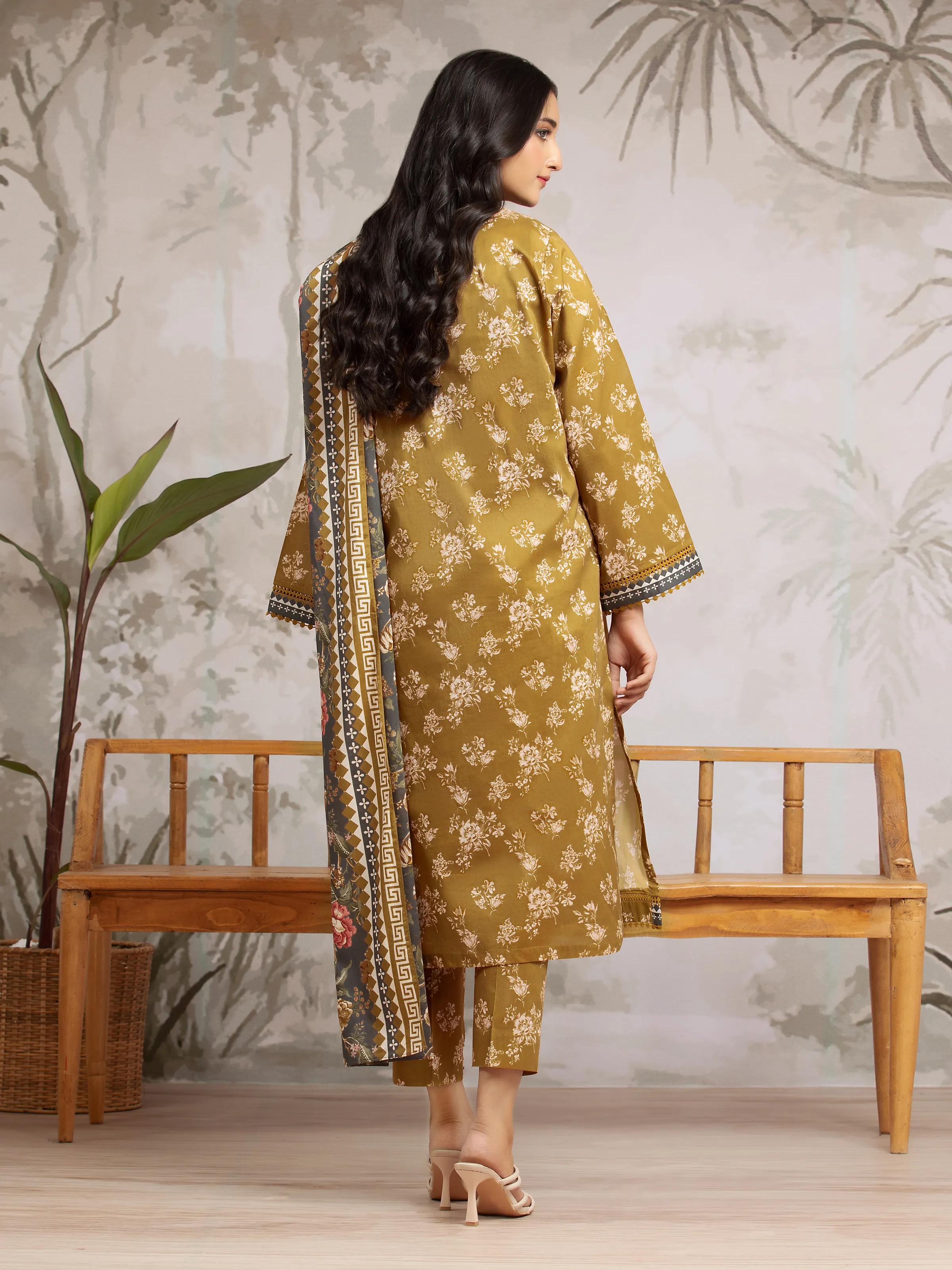 Unstitched Printed Khaddar Suit - EWU24A3-29622-3P - Image 2
