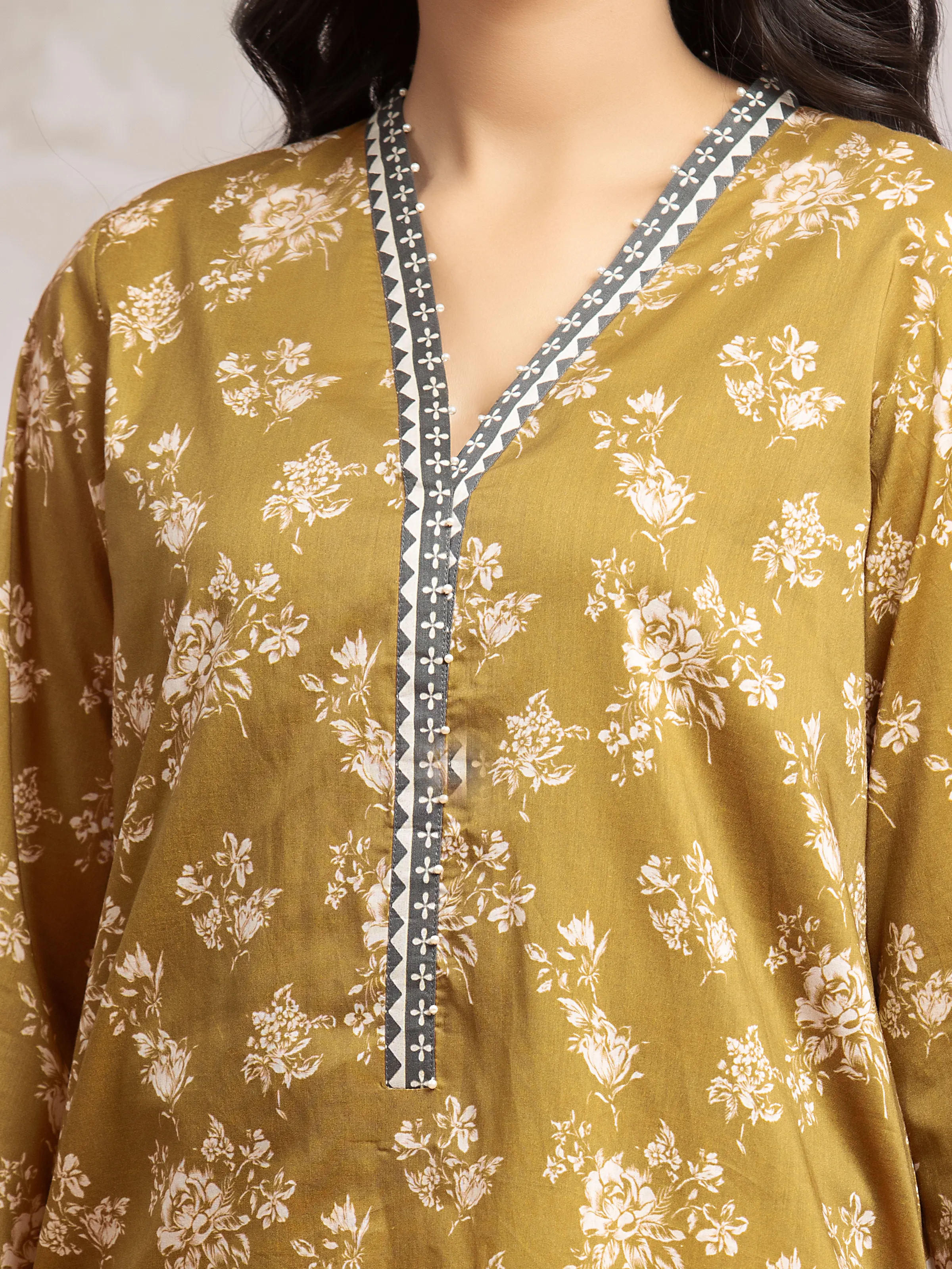 Unstitched Printed Khaddar Suit - EWU24A3-29622-3P - Image 3