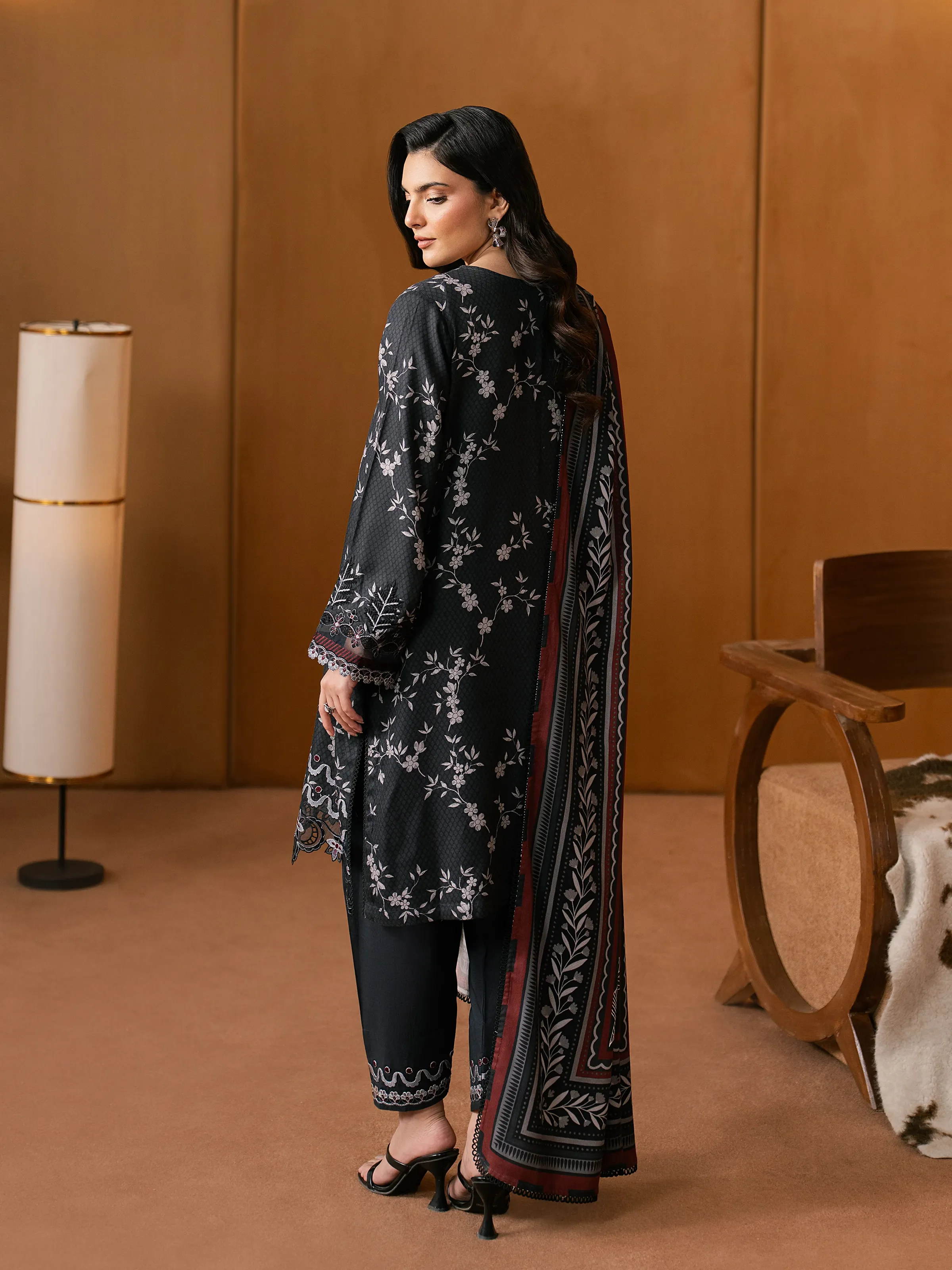 Unstitched Embroidered Twill Viscose Suit - EWU5V20-32085-3P - Image 6