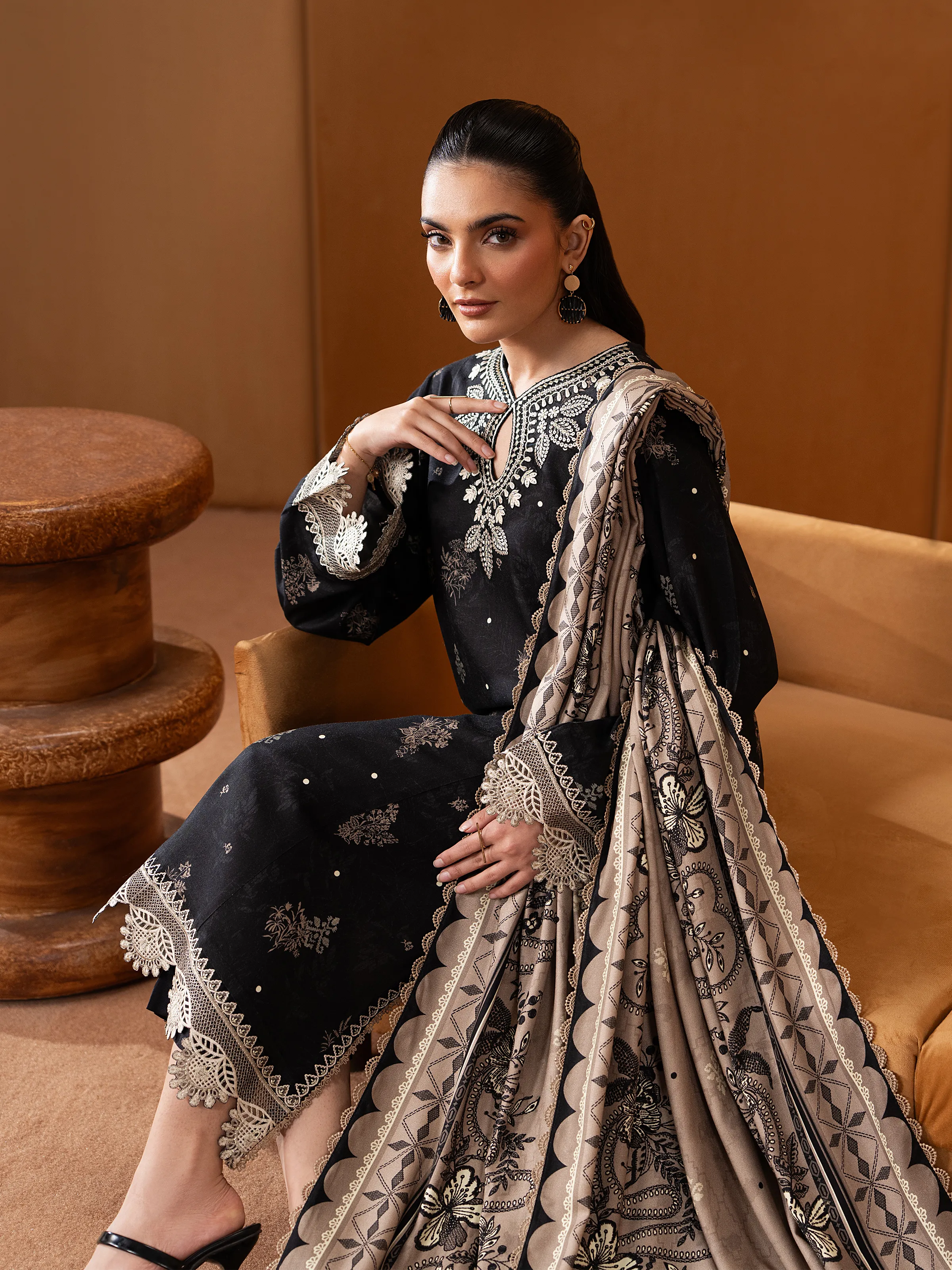 Unstitched Embroidered Twill Viscose Suit - EWU5V20-32088-3P - Image 4