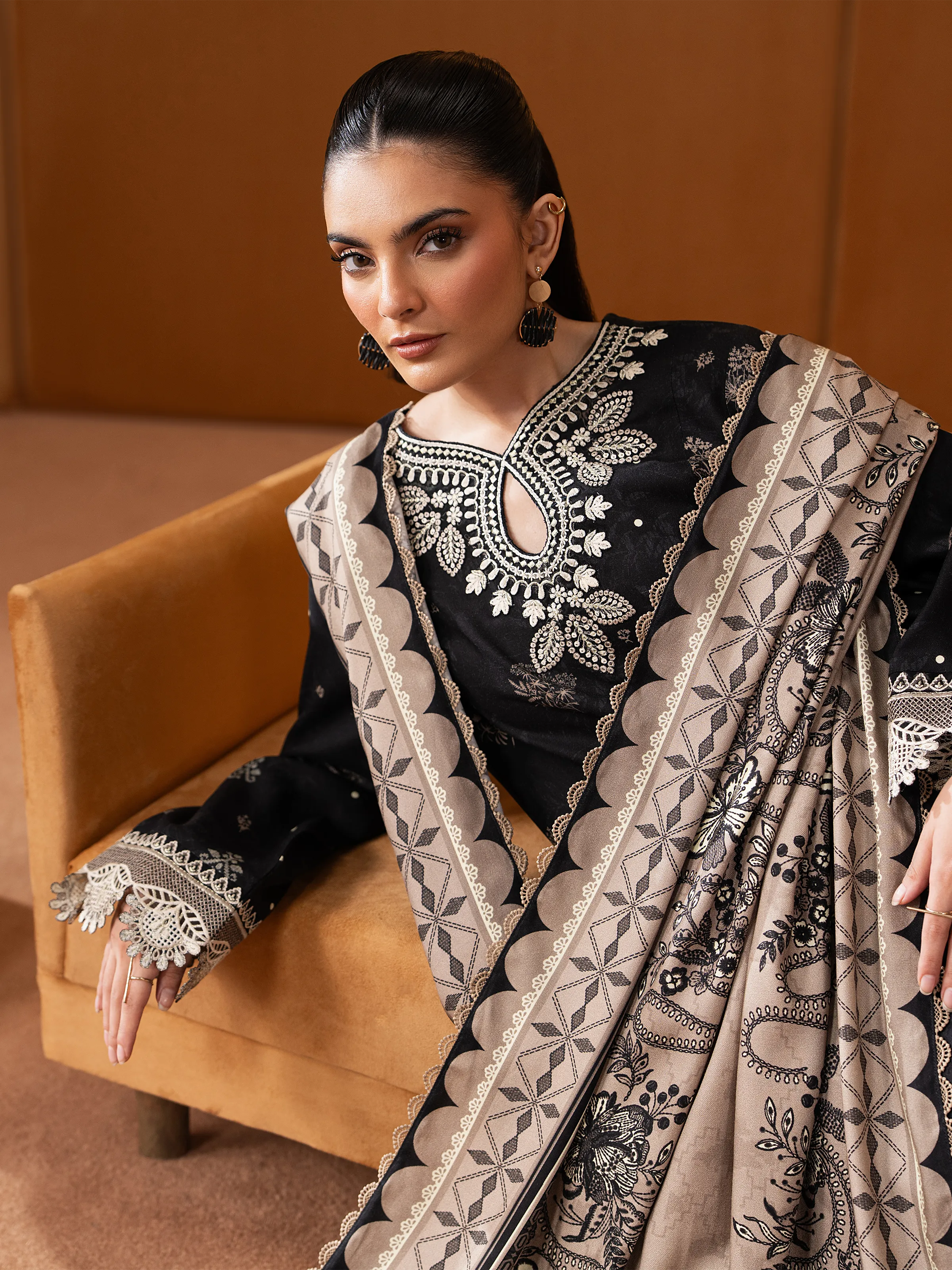 Unstitched Embroidered Twill Viscose Suit - EWU5V20-32088-3P - Image 5