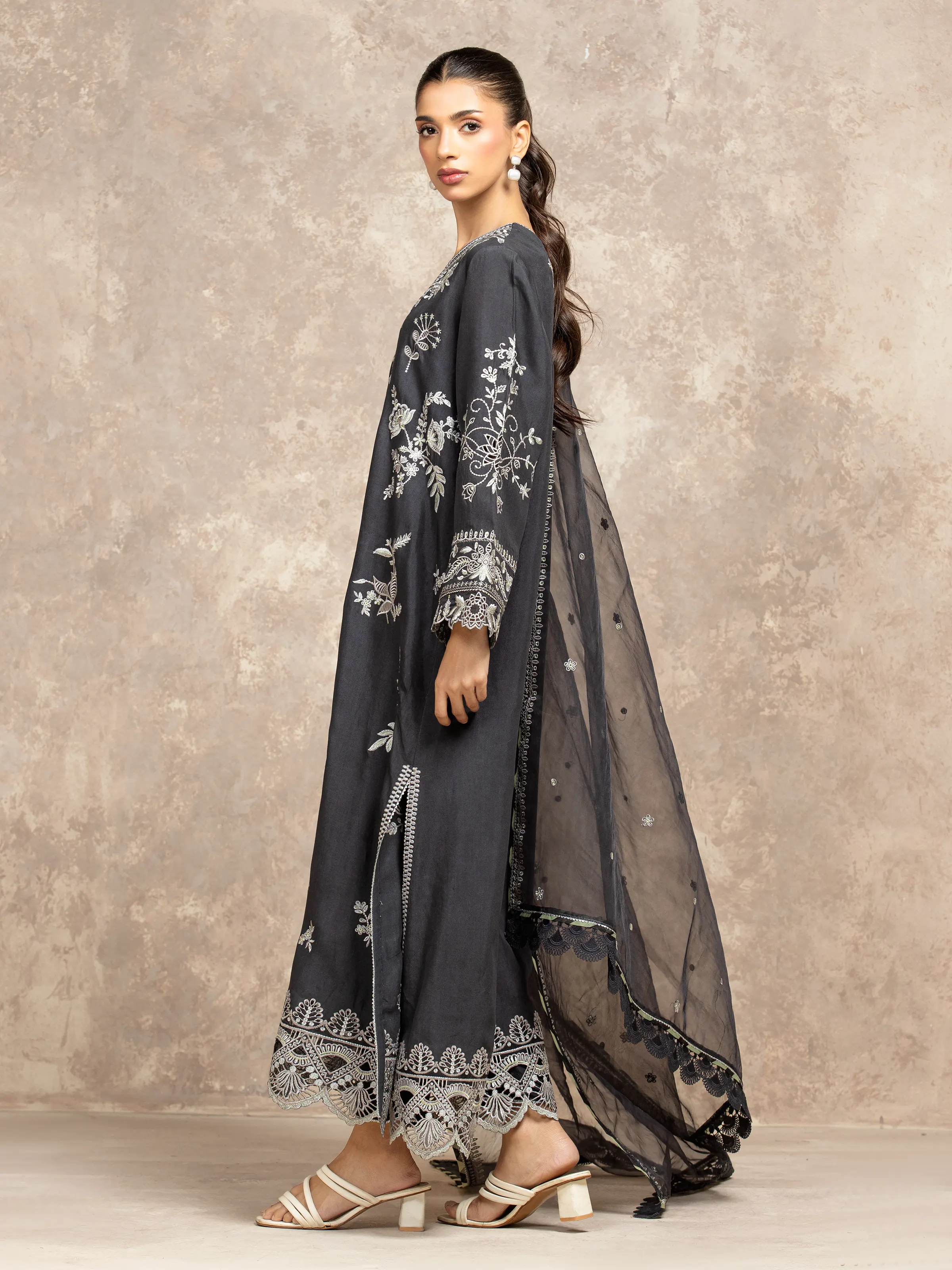 Unstitched Embroidered Viscose Suit - EWU5V19-32047-3P - Image 5