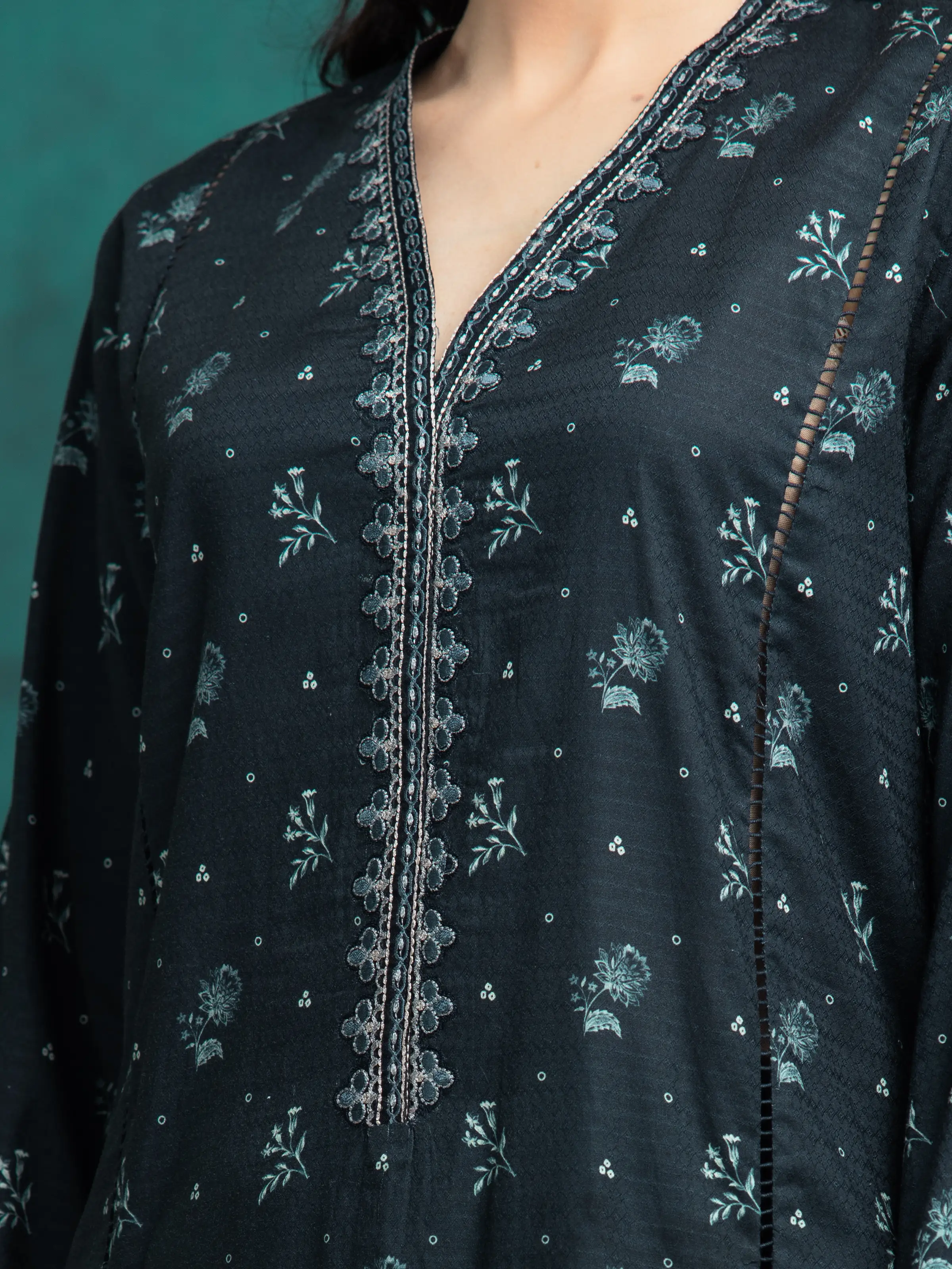 Unstitched Embroidered Dobby Suit - EWU5V7-30362-3P - Image 3