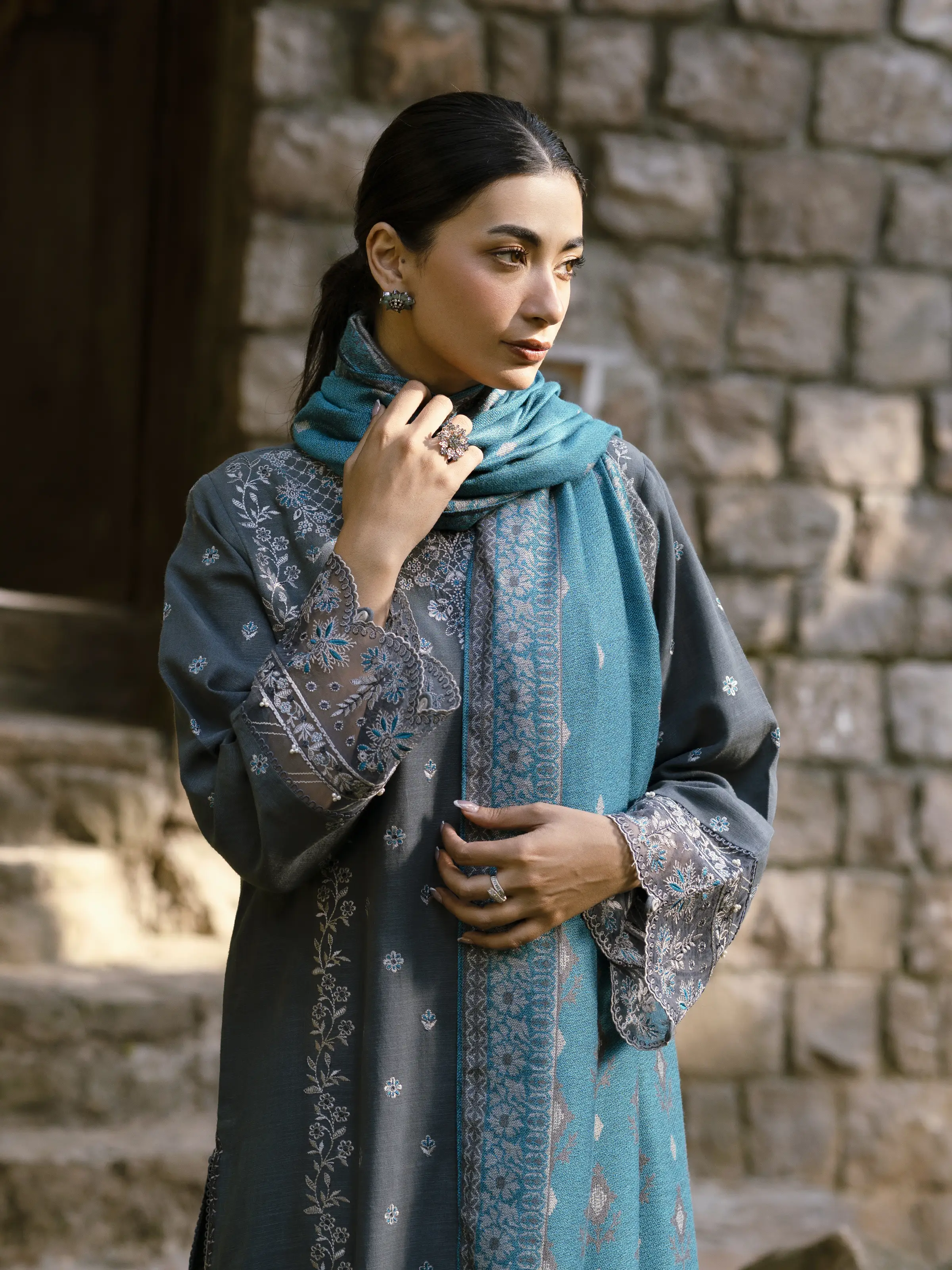 Unstitched Embroidered Marina Twill Suit - EWU24V14-30209-3P - Image 3