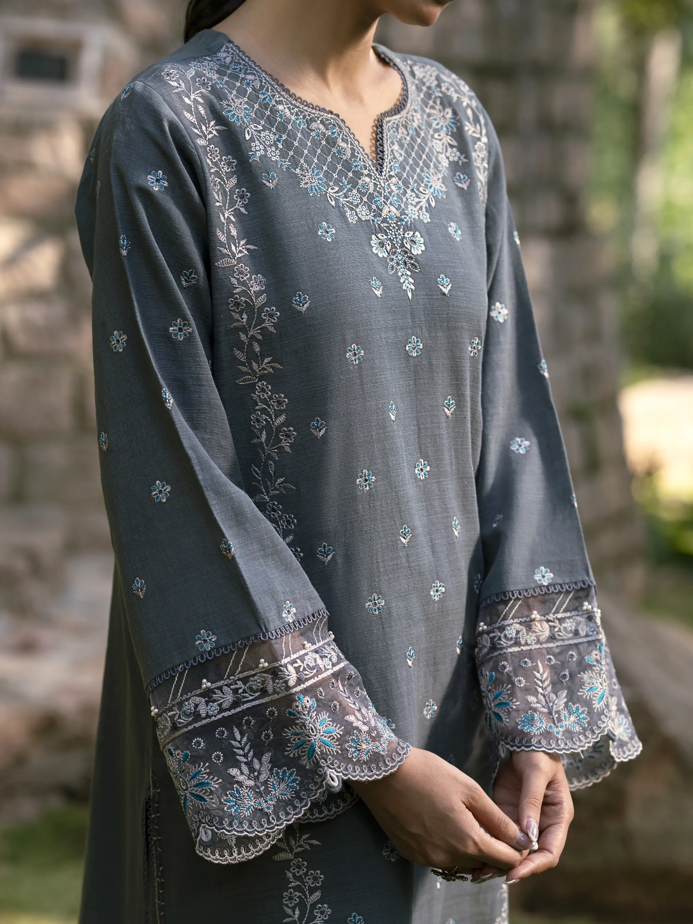 Unstitched Embroidered Marina Twill Suit - EWU24V14-30209-3P - Image 7