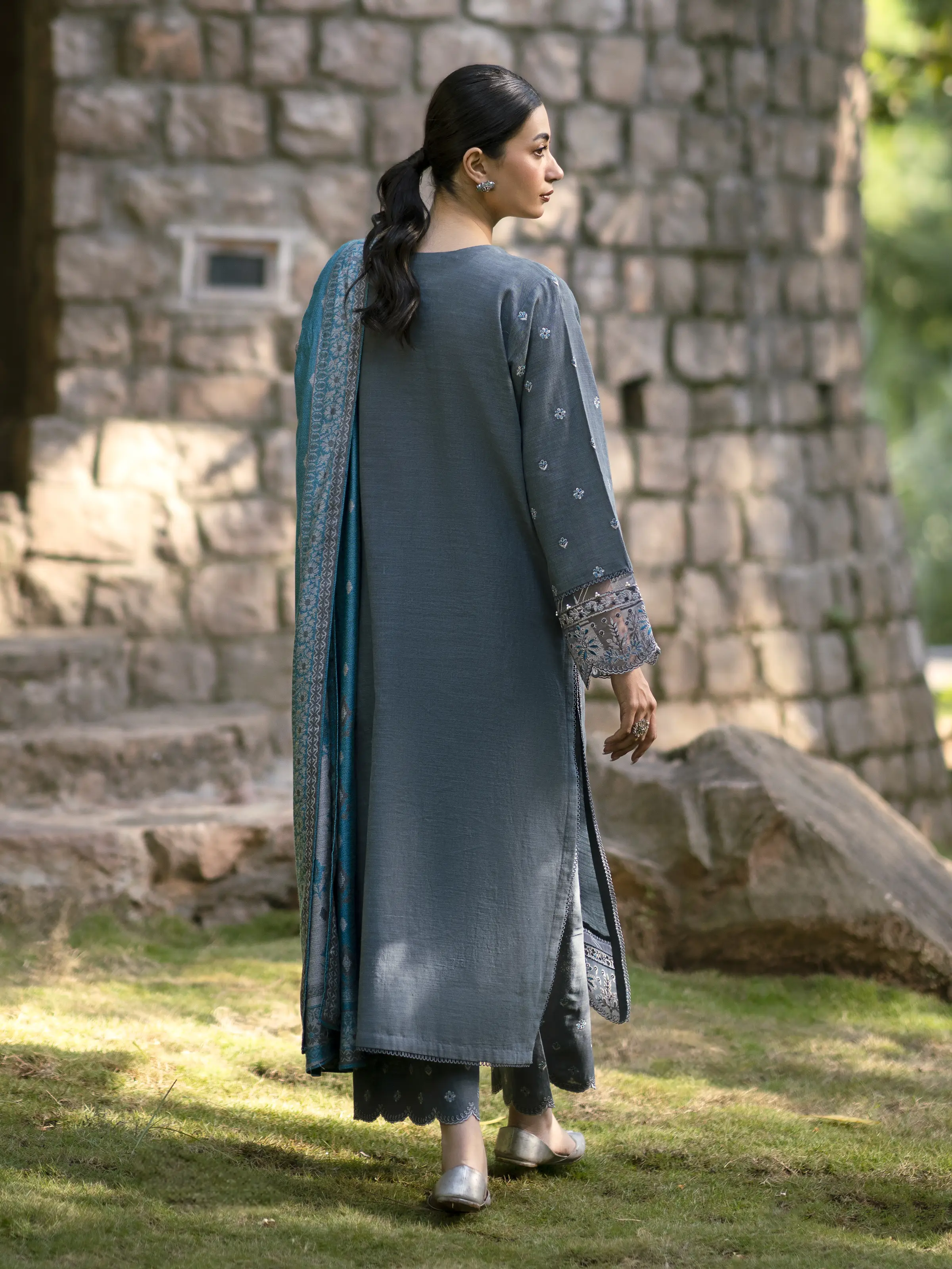 Unstitched Embroidered Marina Twill Suit - EWU24V14-30209-3P - Image 8