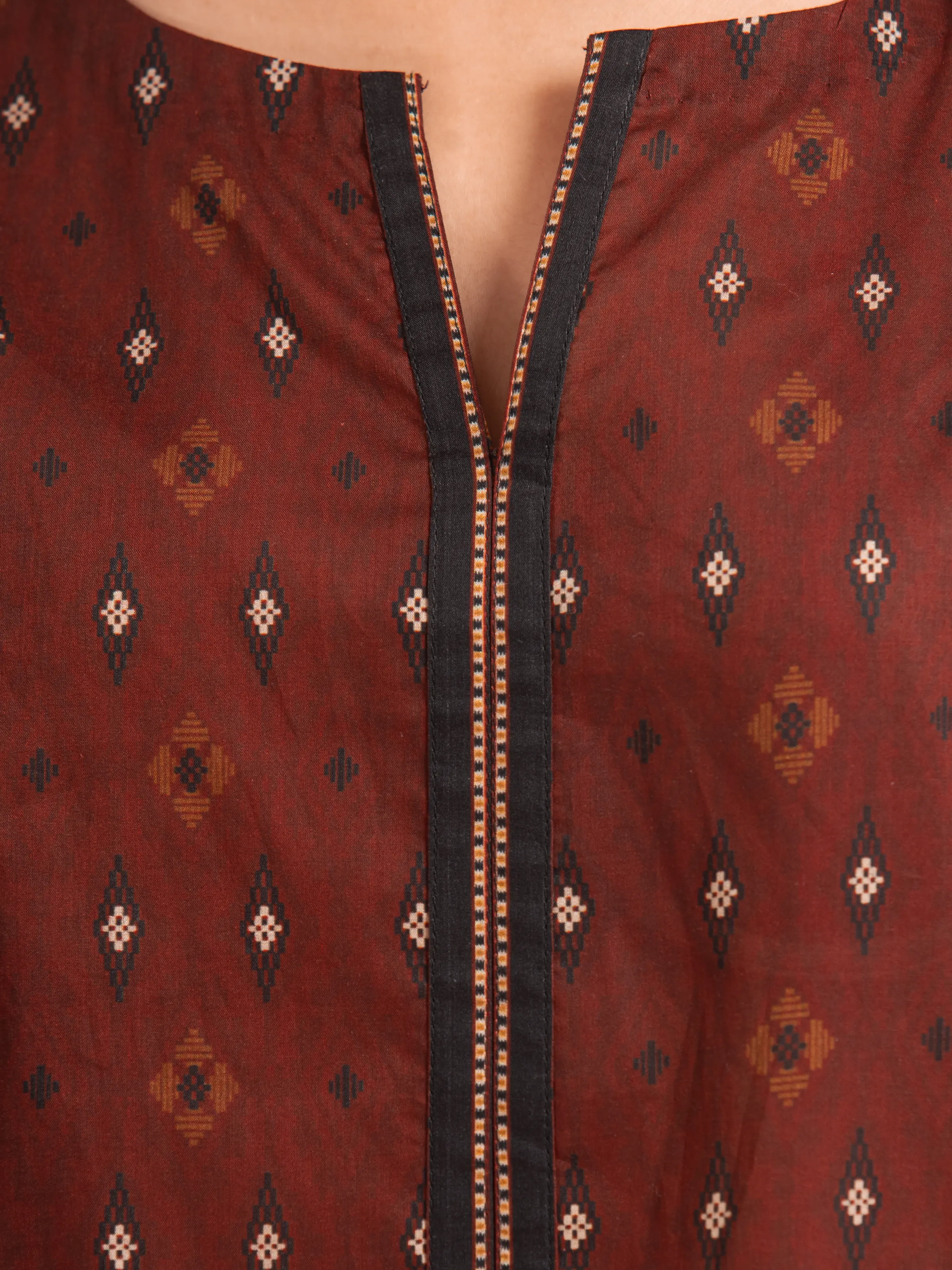 Unstitched Printed Khaddar Suit - EWU24A3-27055-3P - Image 3