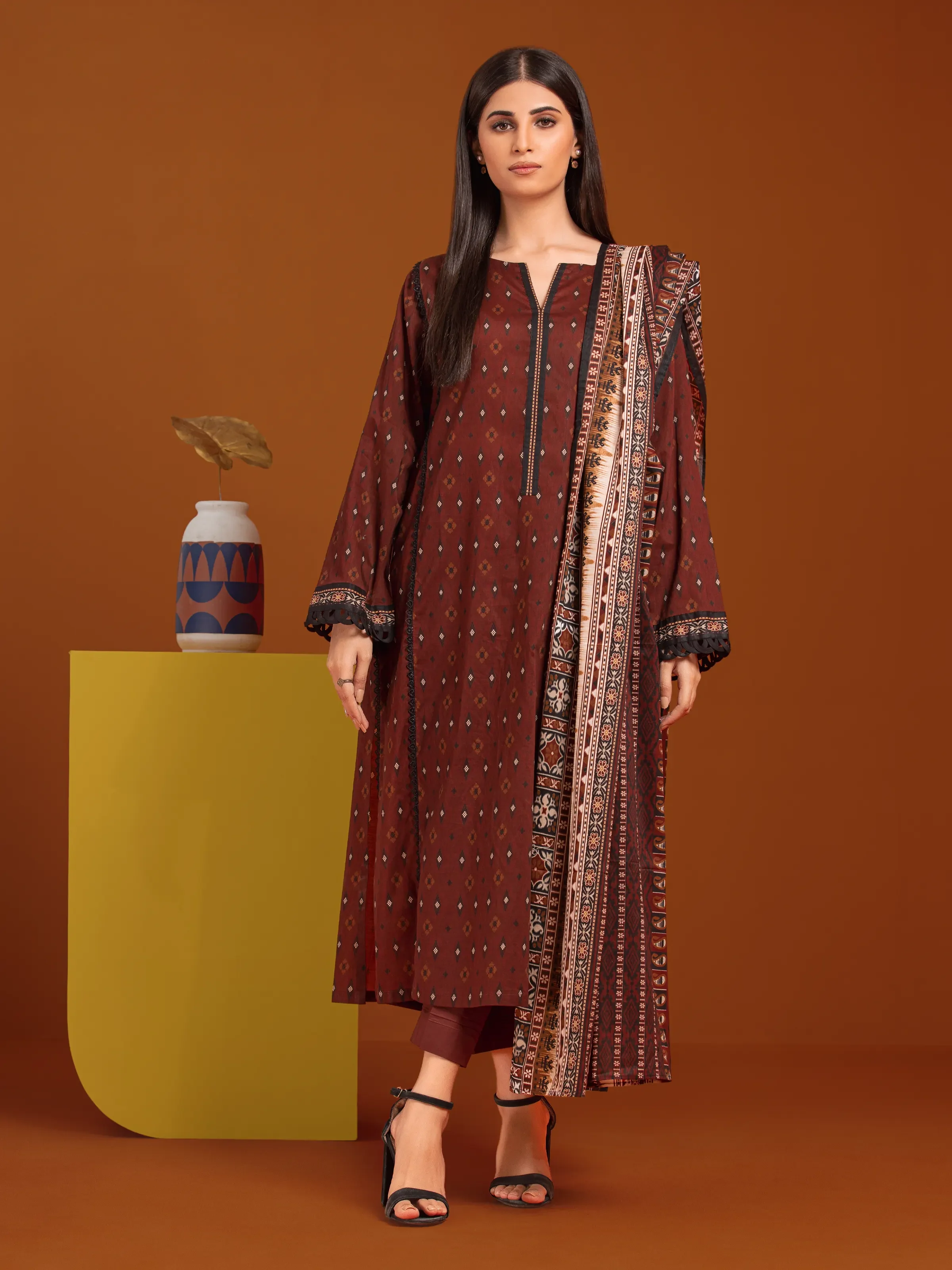Unstitched Printed Khaddar Suit - EWU24A3-27055-3P - Image 5