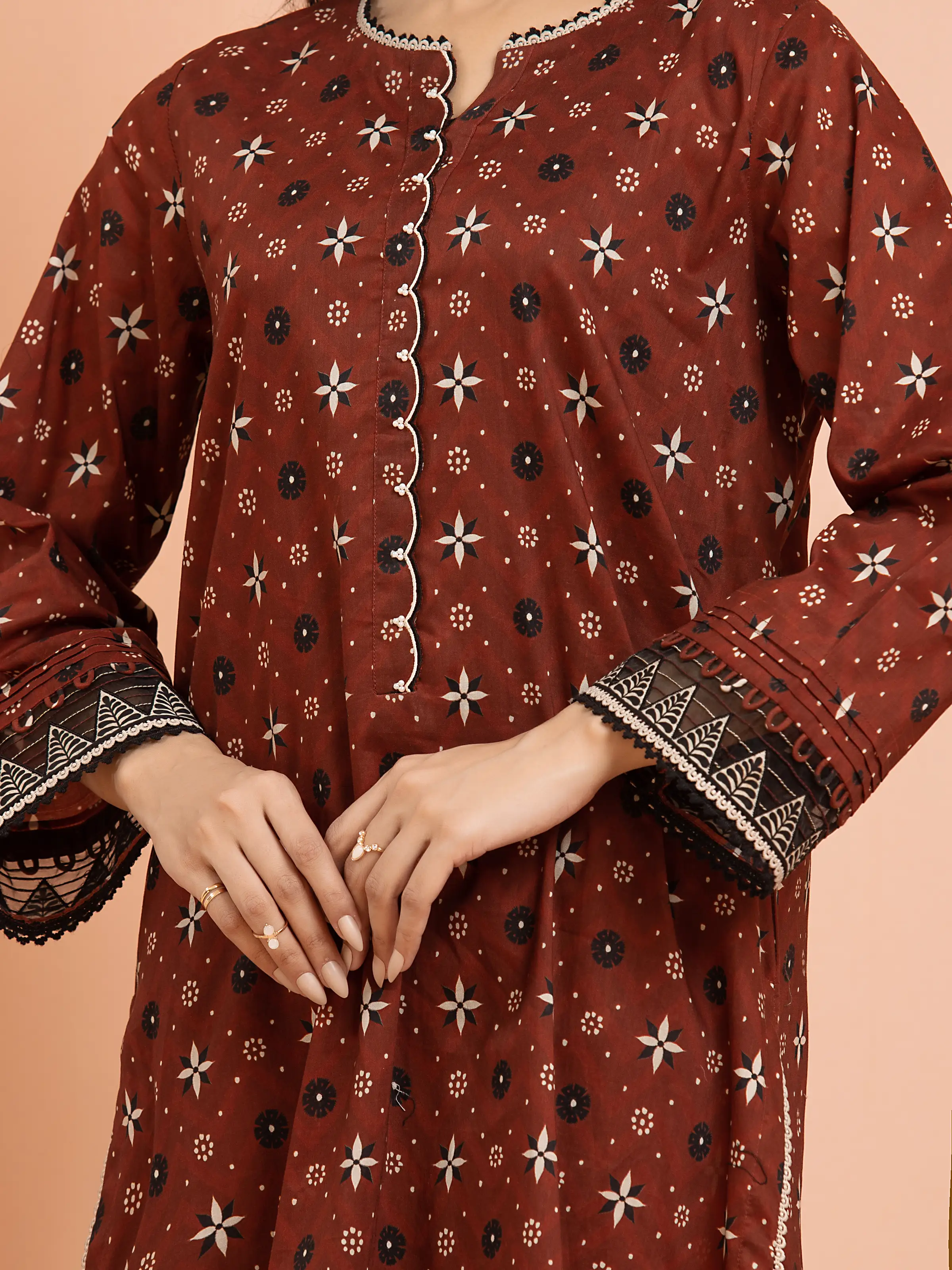 Unstitched Printed Khaddar Suit - EWU24M3-076-3P - Image 3