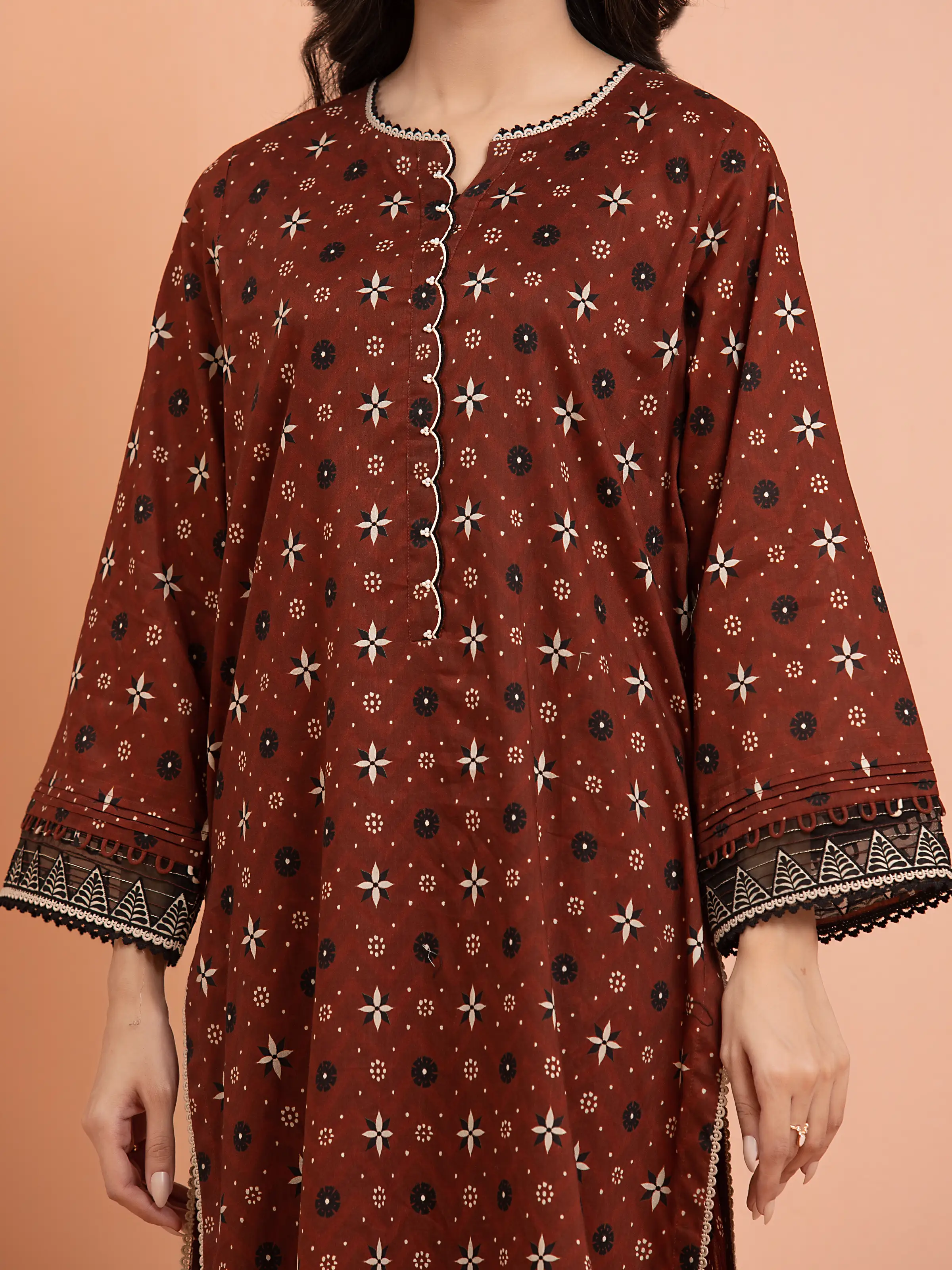 Unstitched Printed Khaddar Suit - EWU24M3-076-3P - Image 4