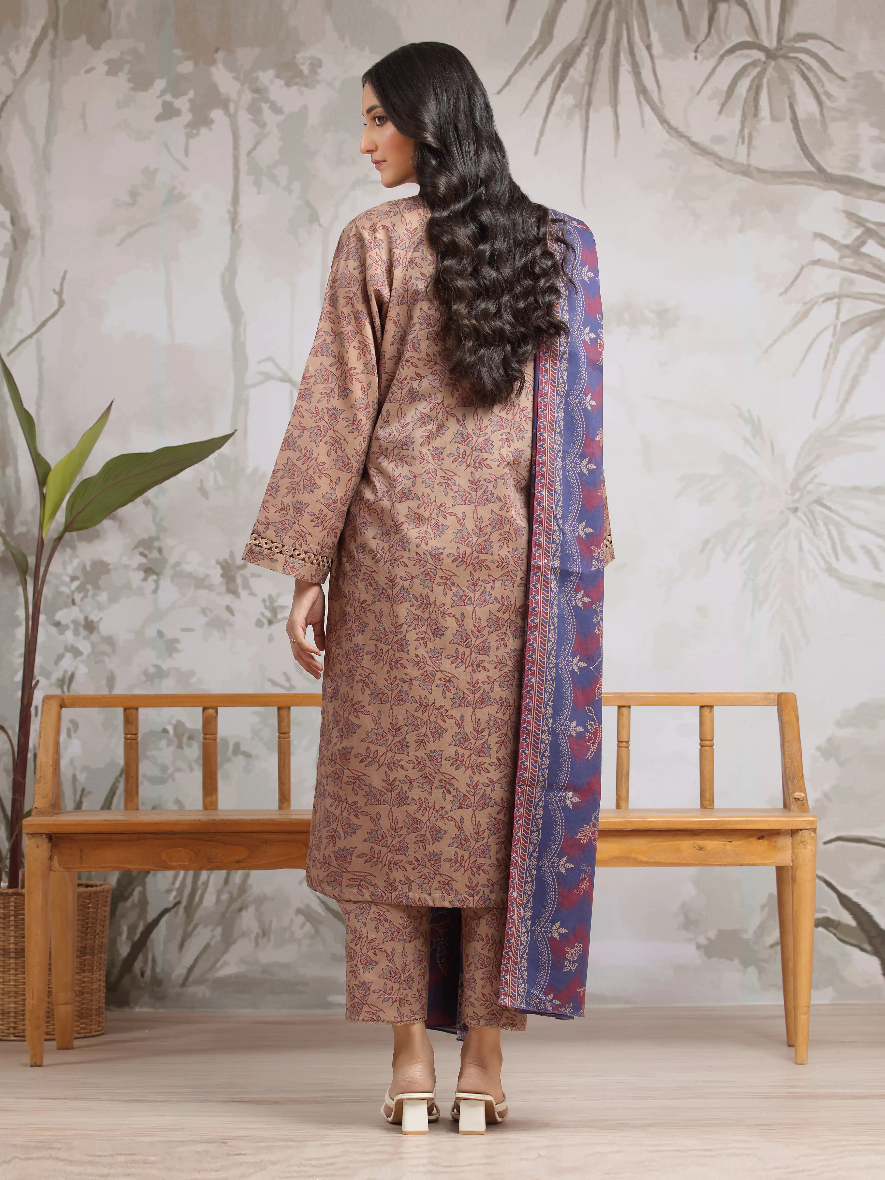 Unstitched Printed Khaddar Suit - EWU24A3-29507-3P - Image 3