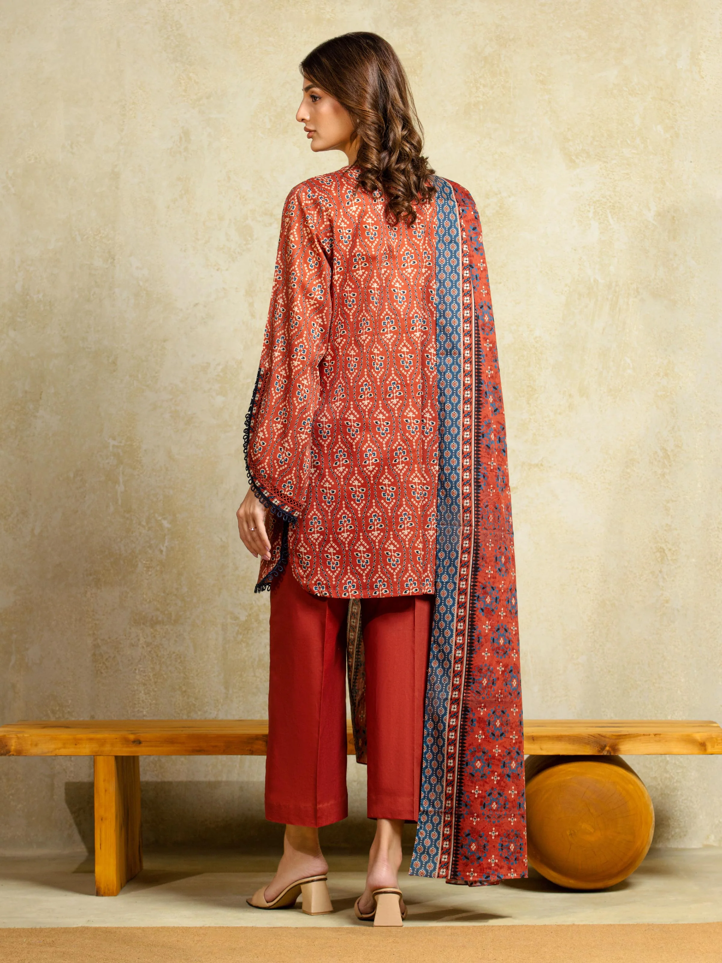Unstitched Printed Khaddar Suit - EWU5A3-35931-3P - Image 6