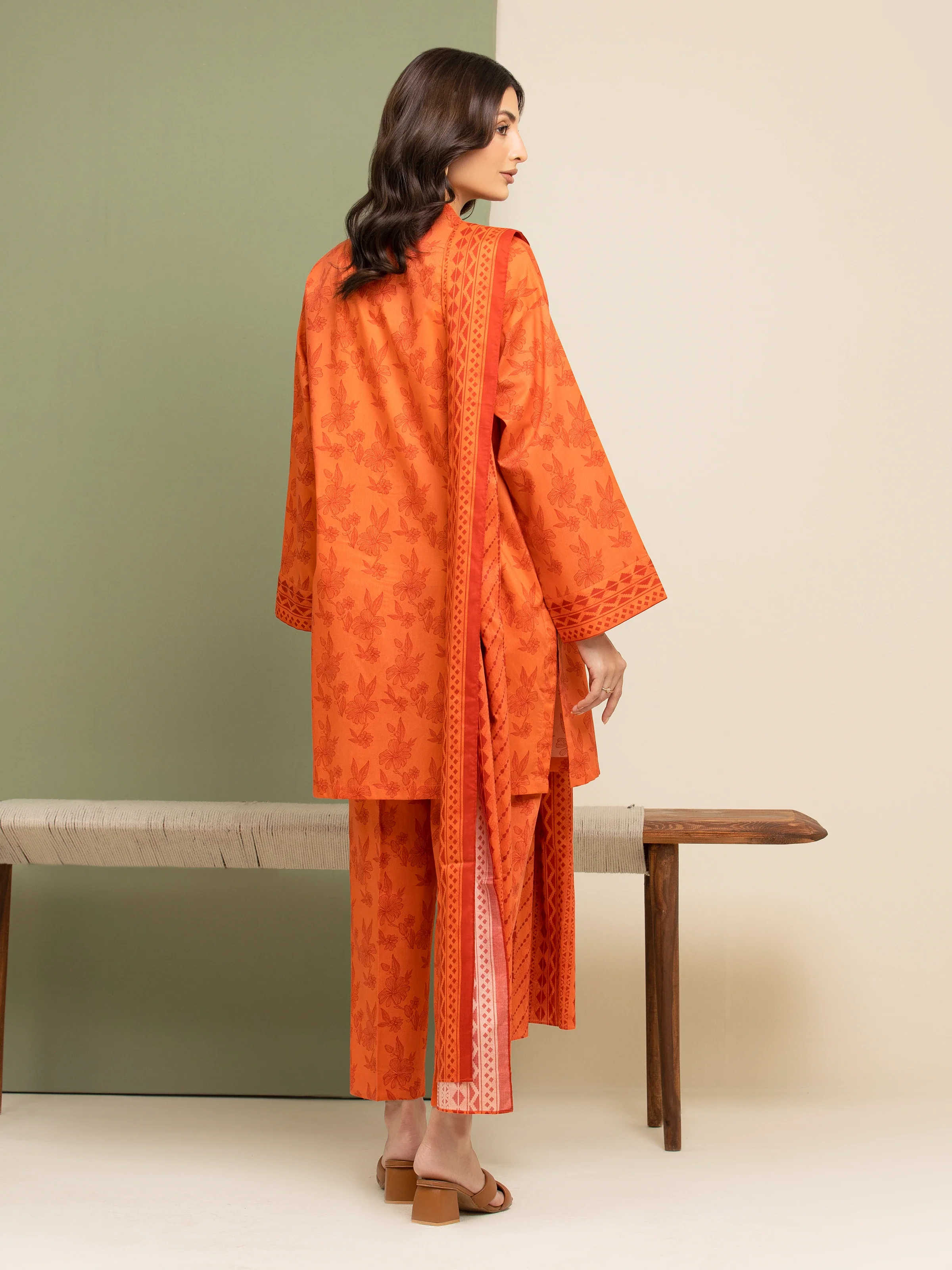 Unstitched Printed Lawn Suit - EWU5A1-35142-3P - Image 2