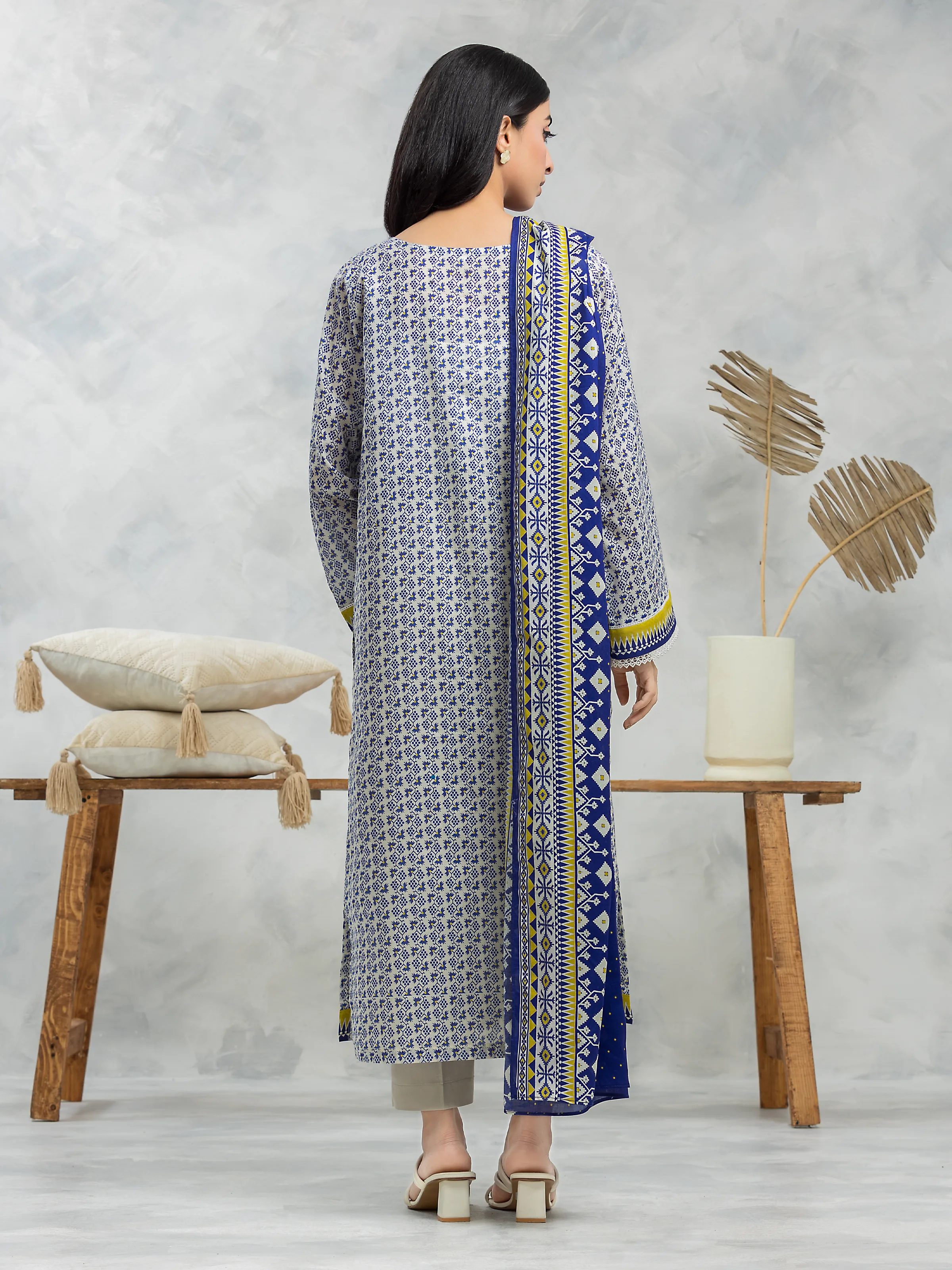 Unstitched Printed Cambric Suit - EWU24A2-28130-3P - Image 3